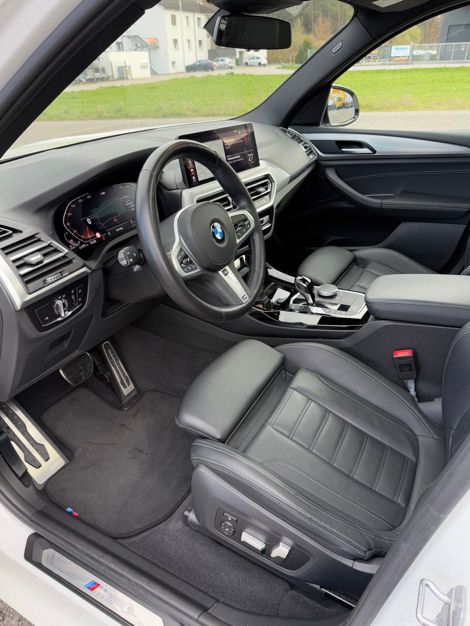 BMW X3 xDrive 48V 20d M Sport Facelift-image-6