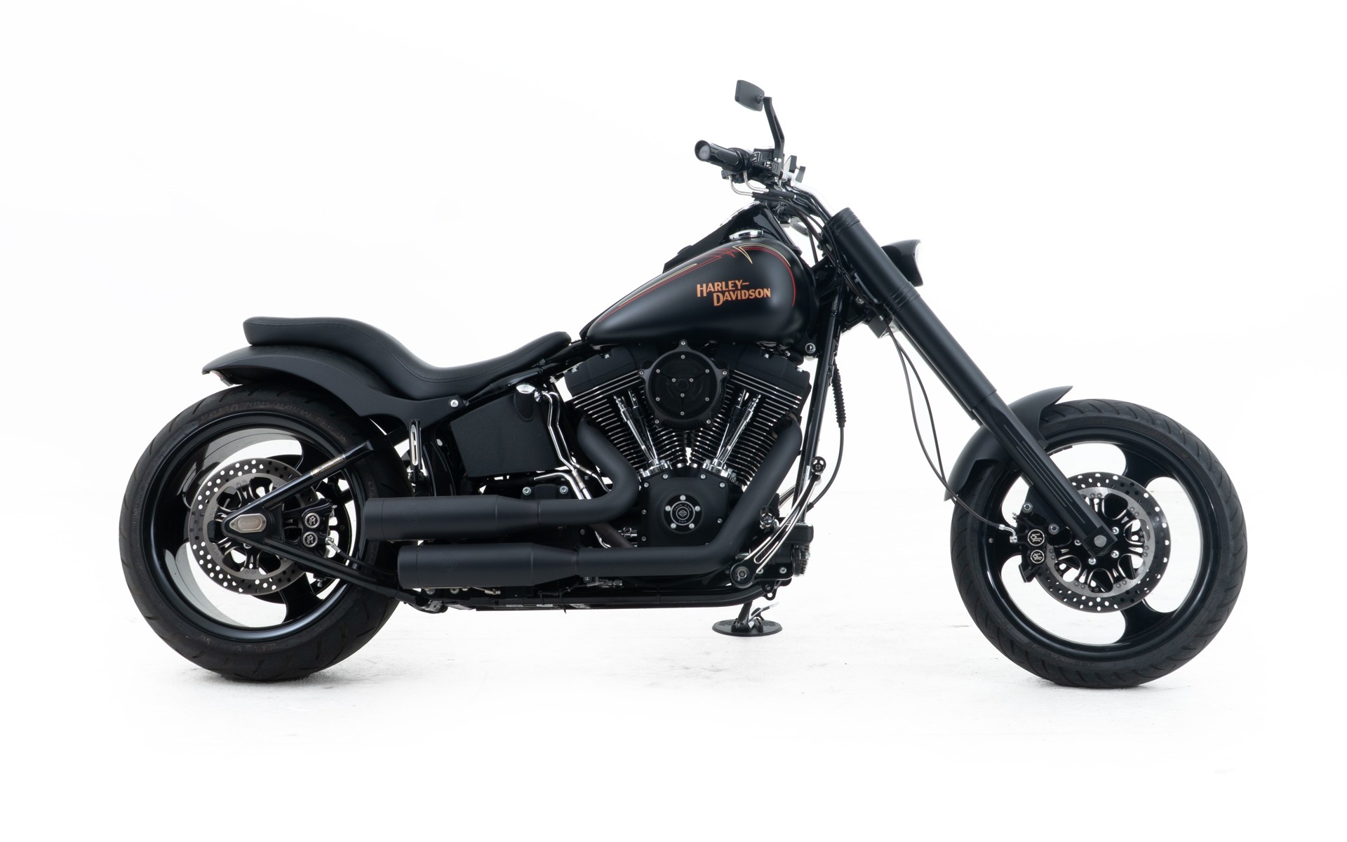 HARLEY-DAVIDSON FXSTB NIGHT TRAIN-showroom-element-1