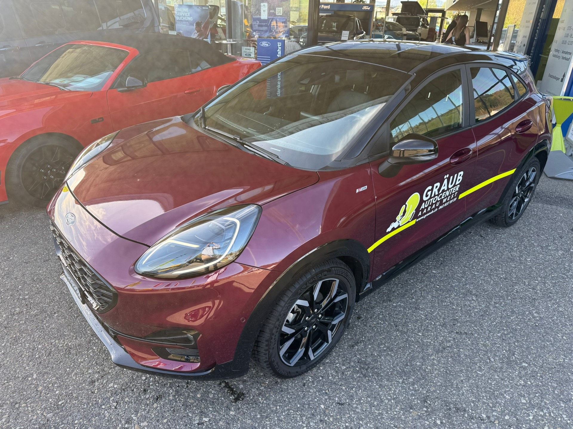 FORD Puma 1.0 MHEV Vivid Ruby-image-2