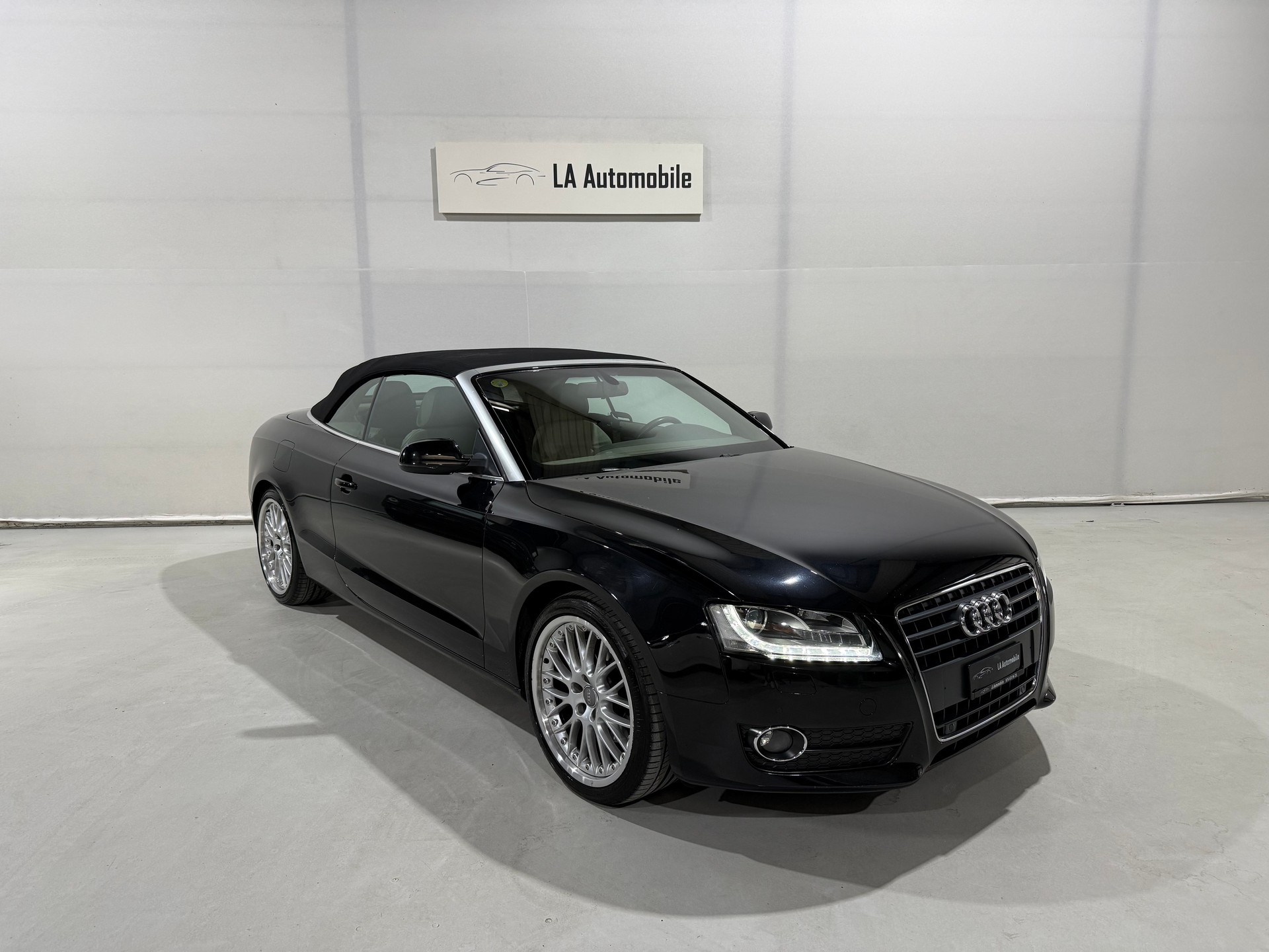 AUDI A5 Cabriolet 2.0 TFSI-image-5