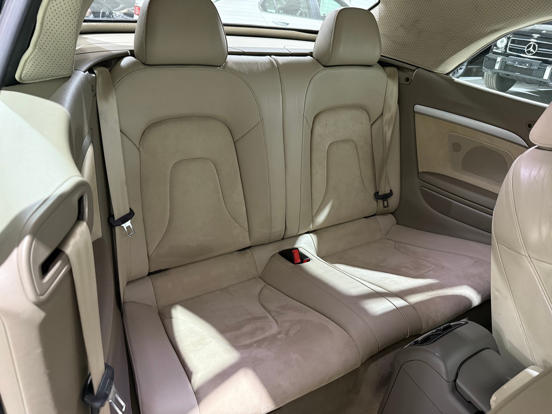 AUDI A5 Cabriolet 2.0 TFSI-image-15