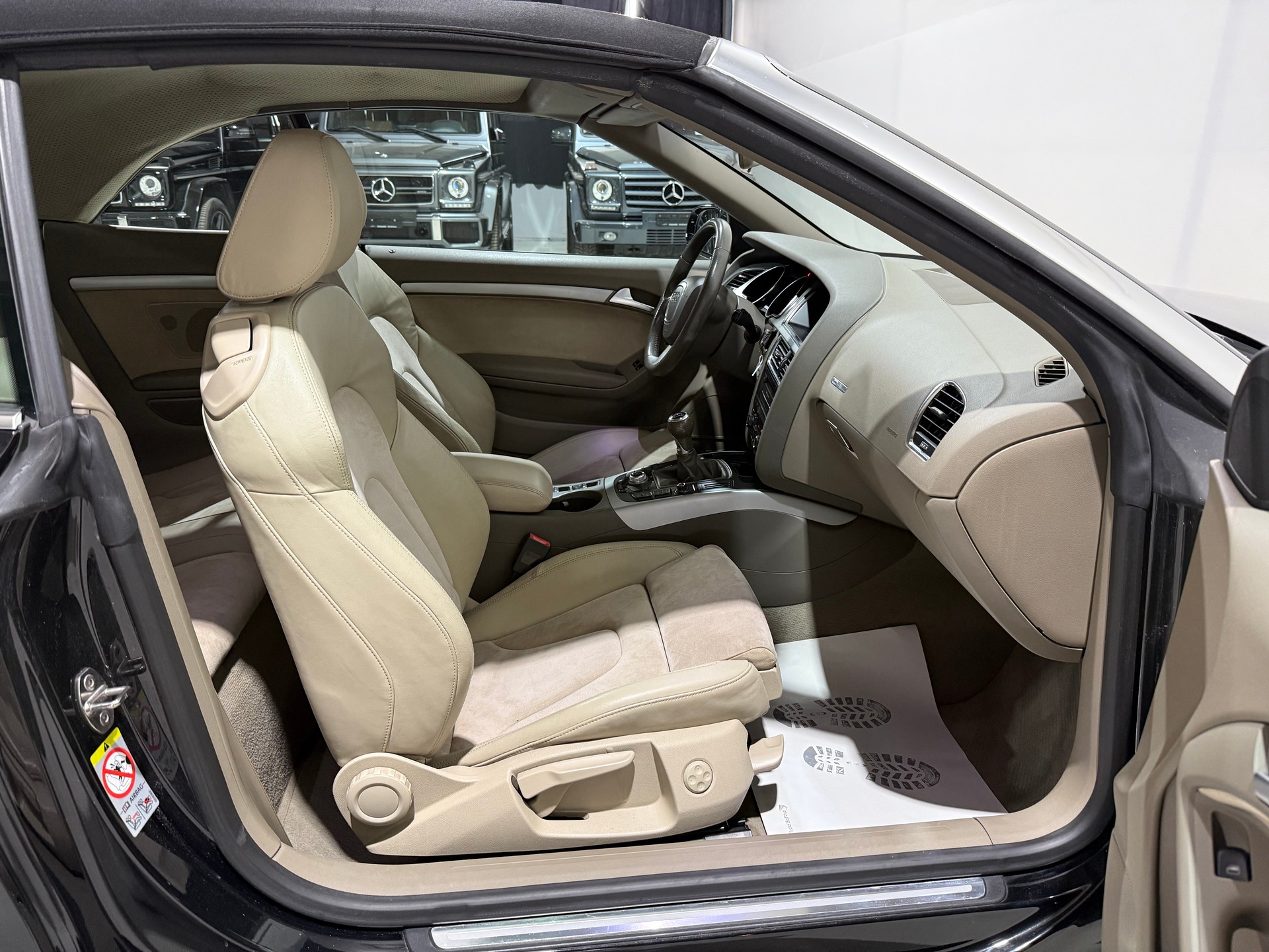 AUDI A5 Cabriolet 2.0 TFSI-image-14