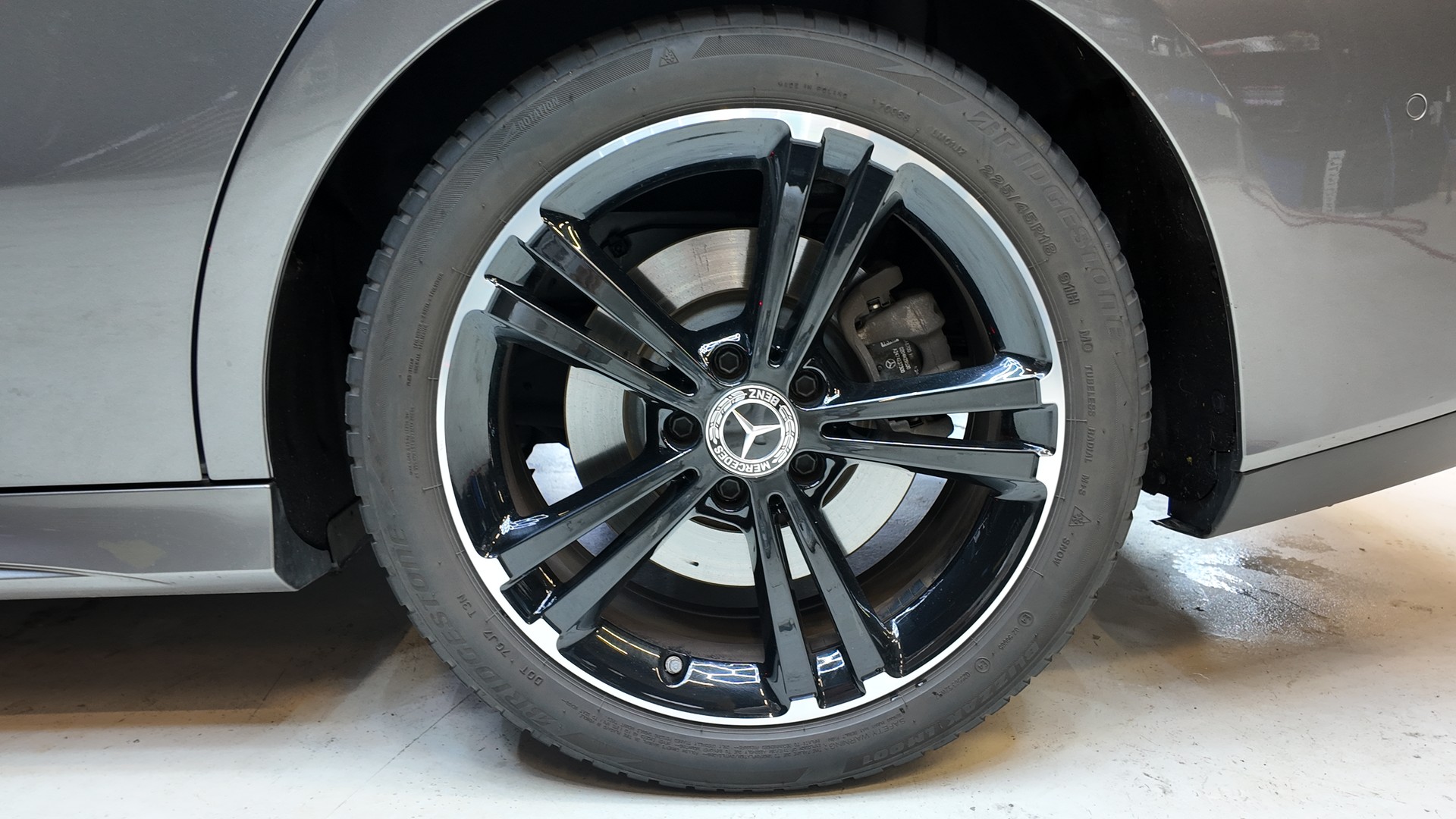 MERCEDES-BENZ CLA 250 4Matic Style 7G-DCT-image-17