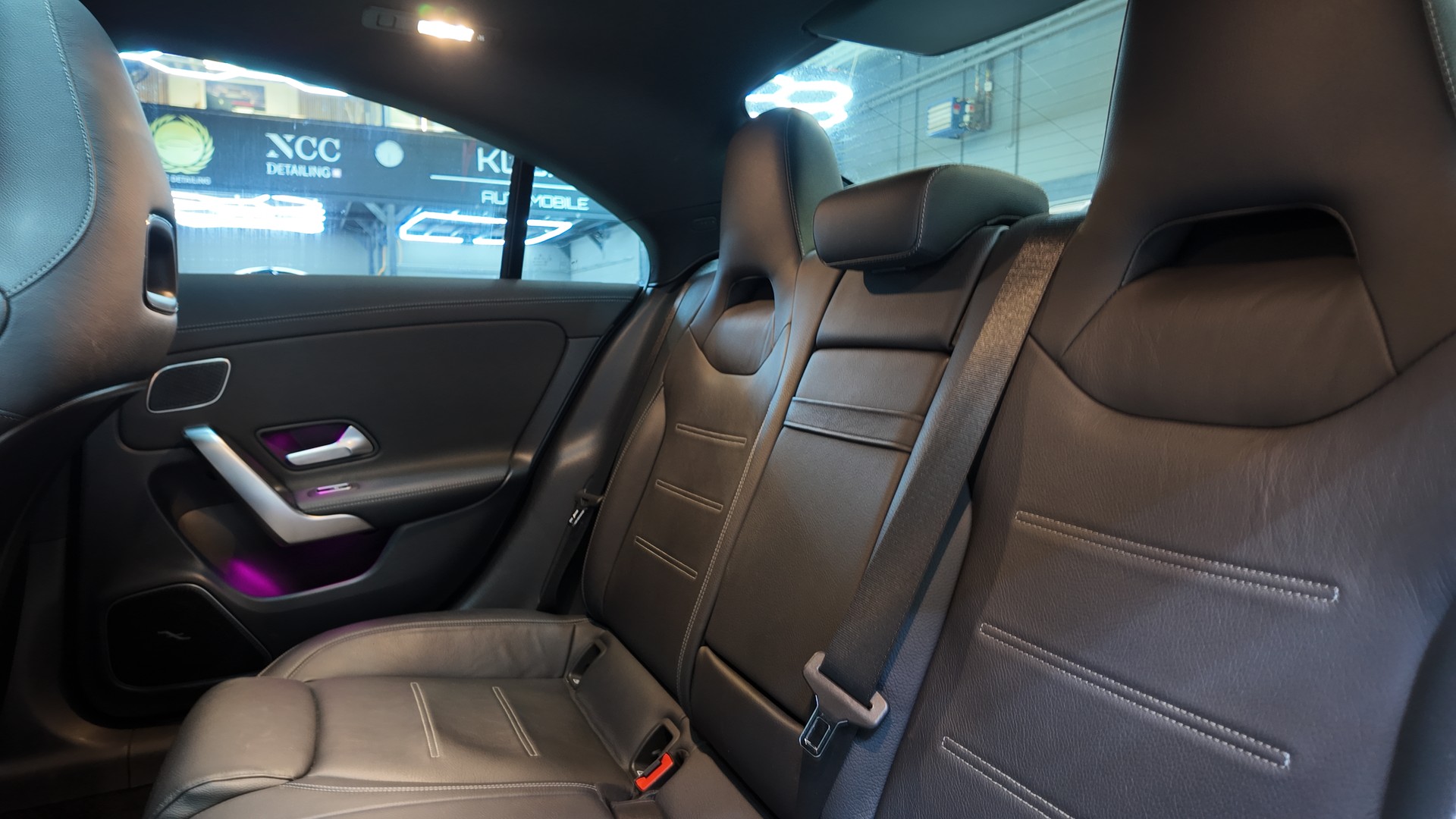 MERCEDES-BENZ CLA 250 4Matic Style 7G-DCT-image-12