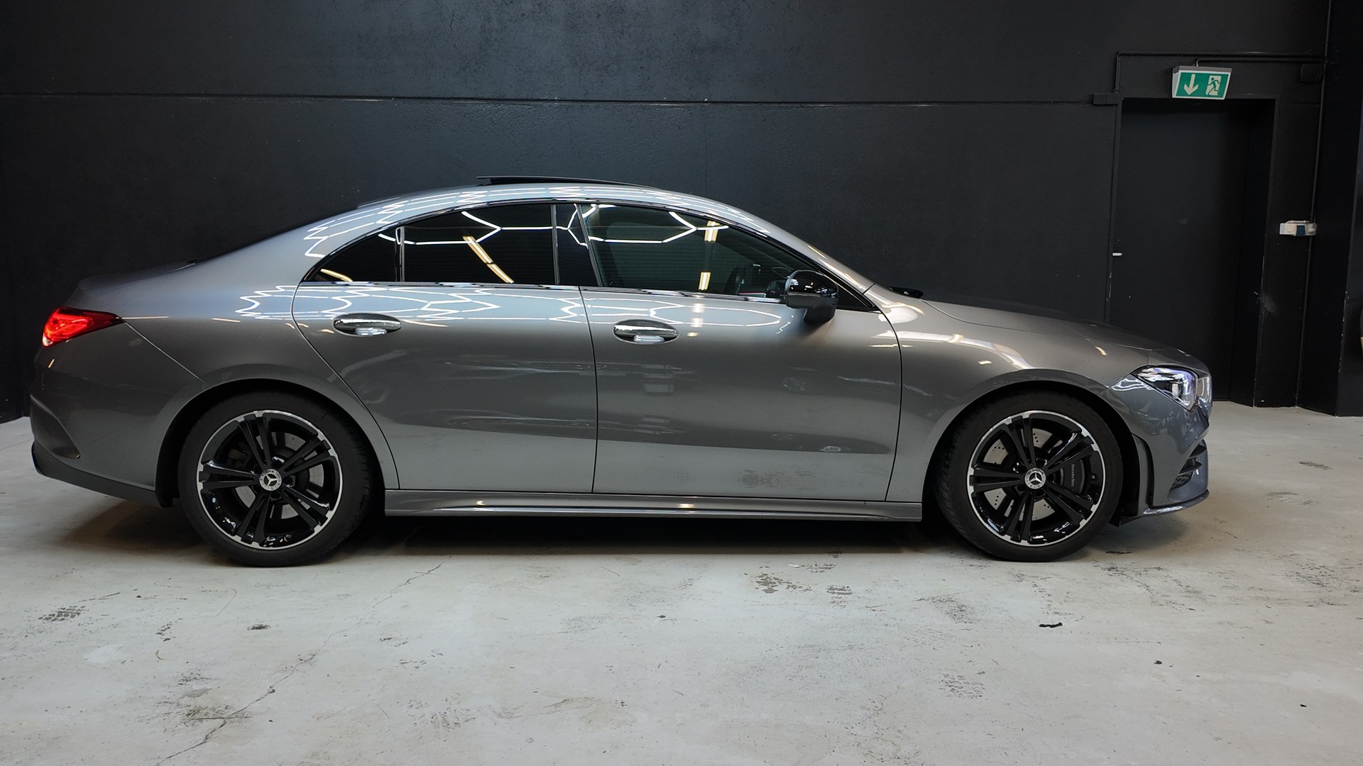 MERCEDES-BENZ CLA 250 4Matic Style 7G-DCT-image-6