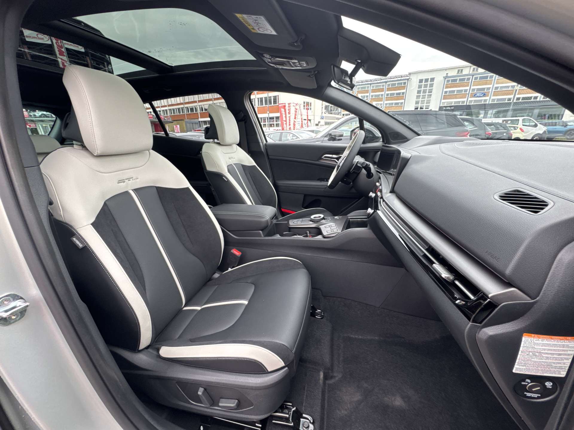 KIA Sportage 1.6T-GDi PHEV GT-Line 288PS 4x4 Automat-image-12
