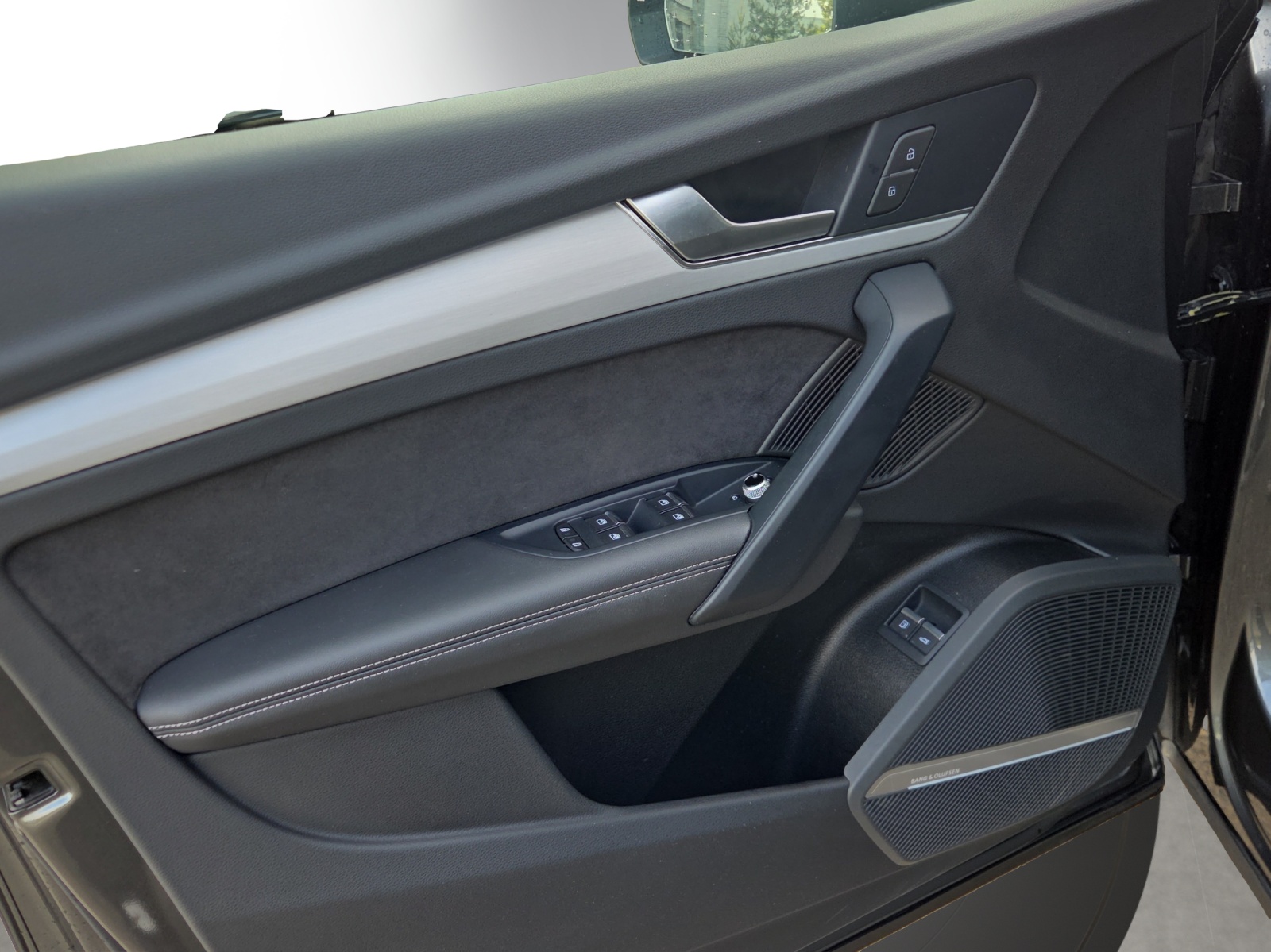 AUDI Q5 Sportback 55 TFSI e PHEV S line quattro S-tronic-image-10