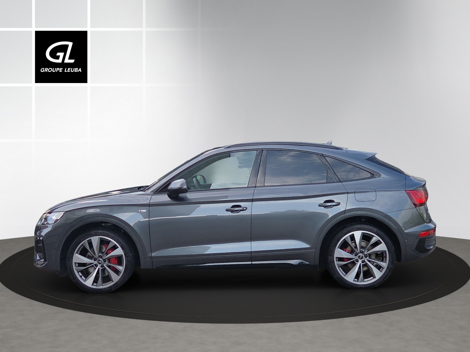 AUDI Q5 Sportback 55 TFSI e PHEV S line quattro S-tronic-image-2