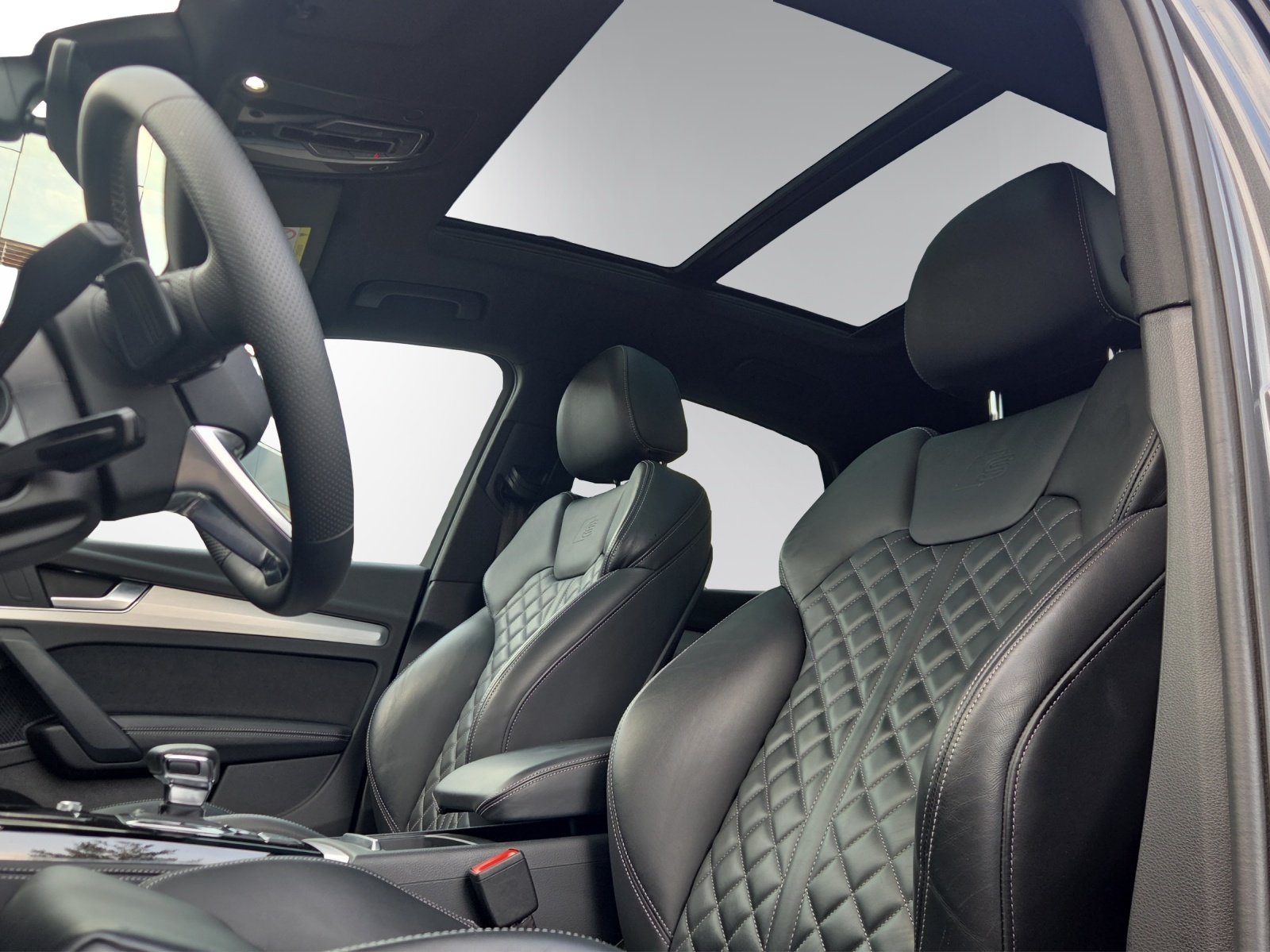AUDI Q5 Sportback 55 TFSI e PHEV S line quattro S-tronic-image-8