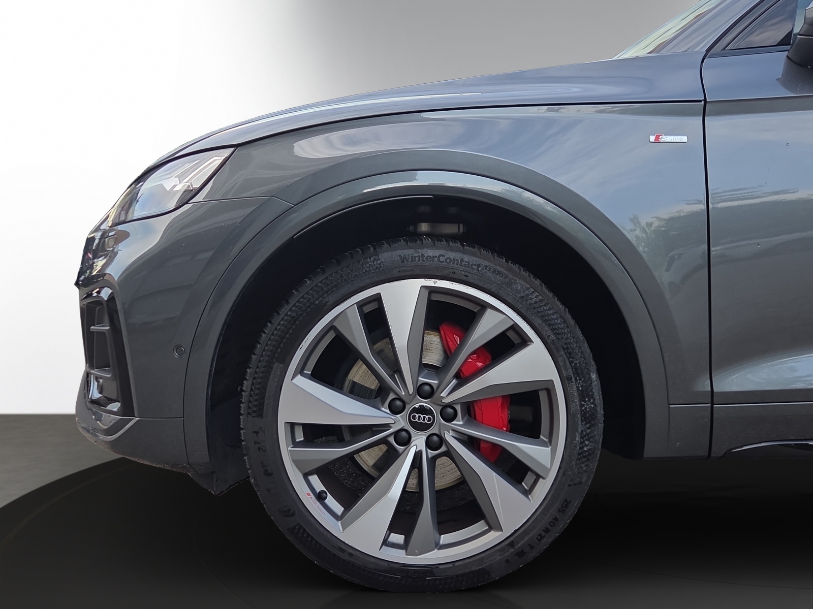 AUDI Q5 Sportback 55 TFSI e PHEV S line quattro S-tronic-image-3