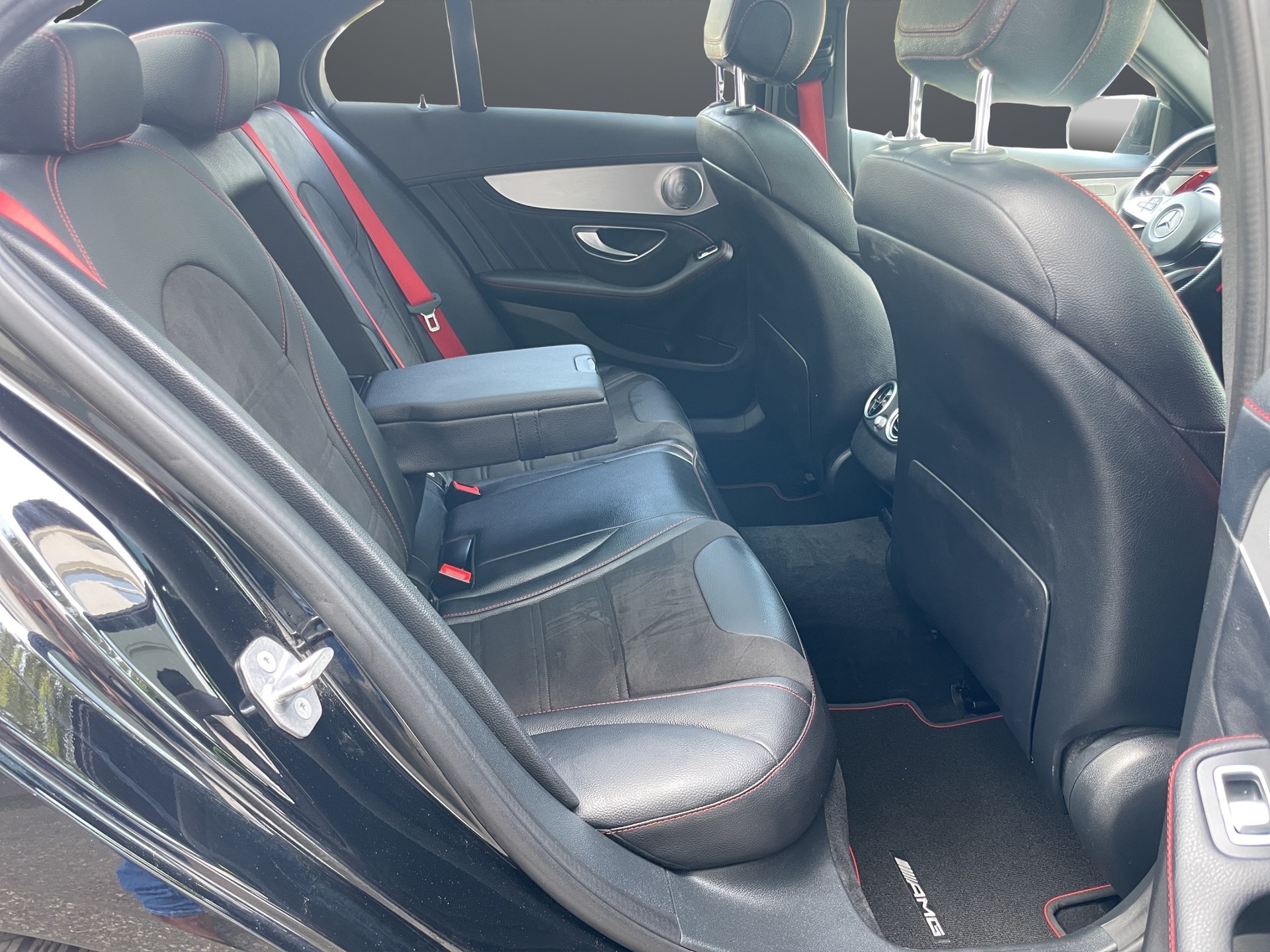 MERCEDES-BENZ C 43 AMG 4Matic 9G-Tronic-image-7