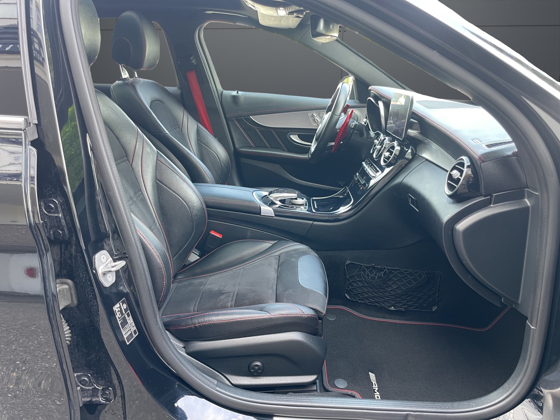 MERCEDES-BENZ C 43 AMG 4Matic 9G-Tronic-image-6