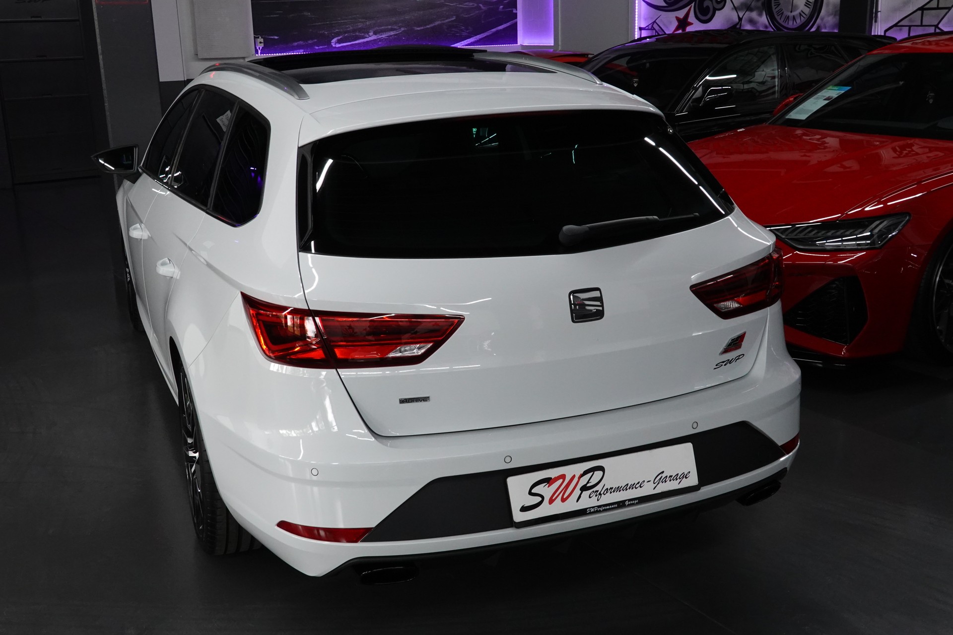 SEAT LEON ST 2.0 TSI CUPRA 300 4 DRIVE DSG TOP CH-FZ-image-11
