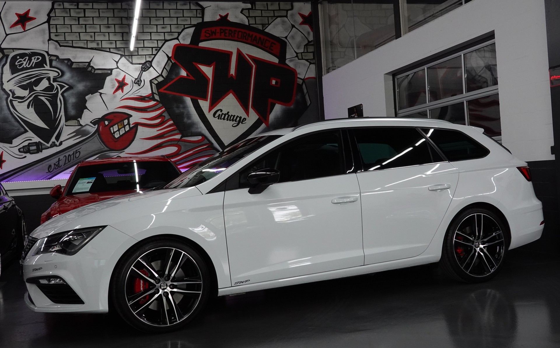 SEAT LEON ST 2.0 TSI CUPRA 300 4 DRIVE DSG TOP CH-FZ-showroom-element-1