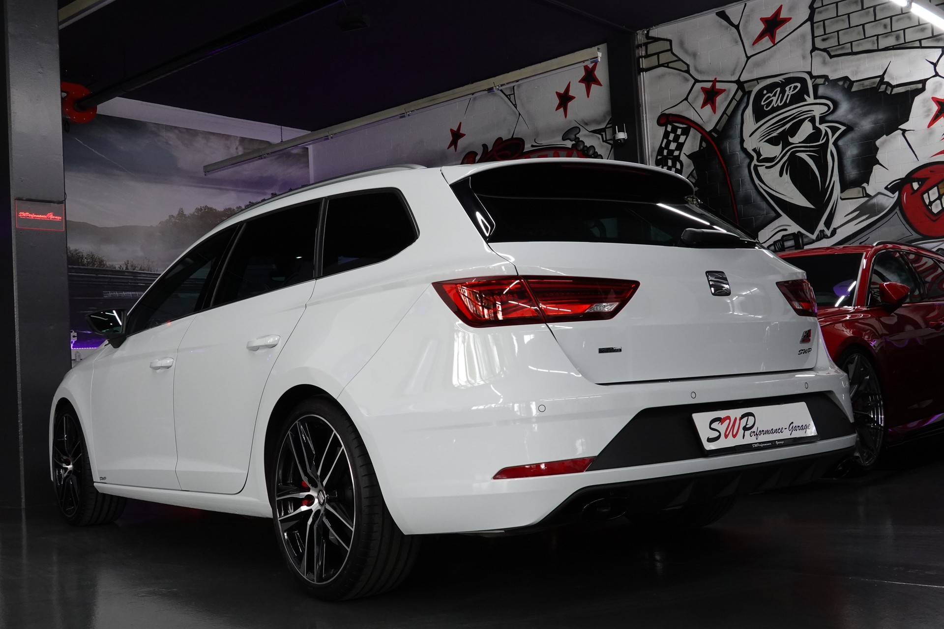 SEAT LEON ST 2.0 TSI CUPRA 300 4 DRIVE DSG TOP CH-FZ-image-10