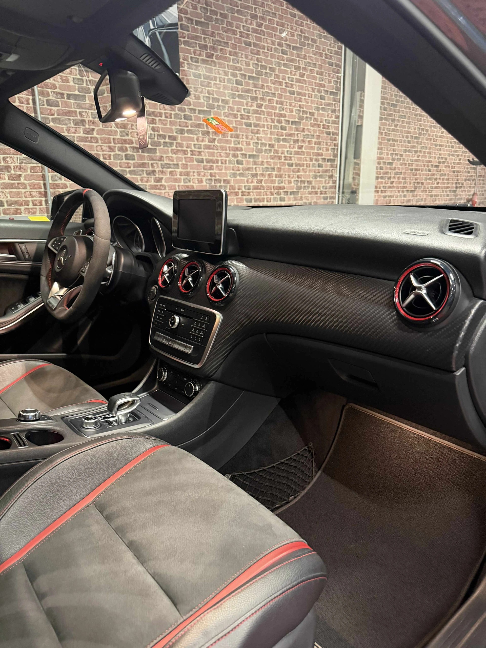 MERCEDES-BENZ A 45 AMG 4Matic Speedshift 7G-DCT-image-13