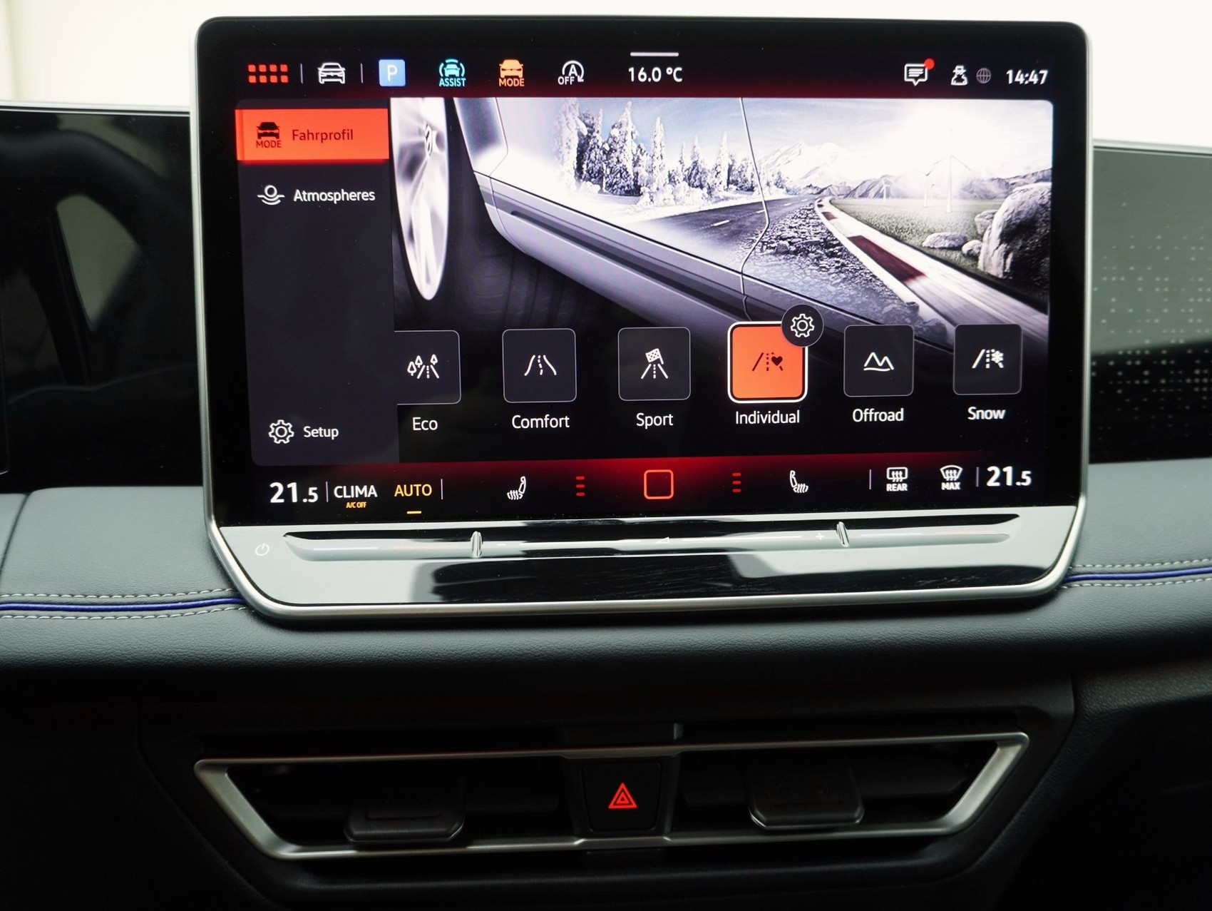 VW Tiguan 2.0 TSI DSG R-Line Black Style 4Motion (2025)-image-22
