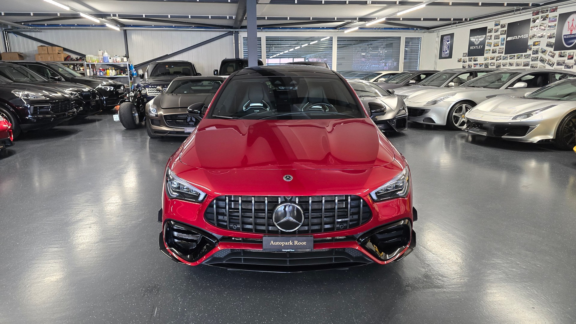 MERCEDES-BENZ CLA Shooting Brake 45 S AMG Performance Aero Paket 4Matic+ 8G-DCT-showroom-element-2