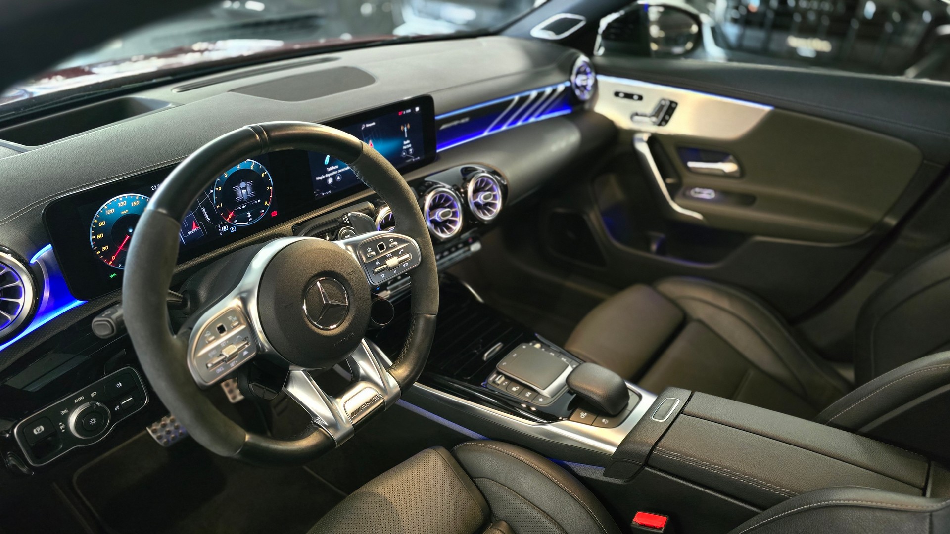 MERCEDES-BENZ CLA Shooting Brake 45 S AMG Performance Aero Paket 4Matic+ 8G-DCT-image-15