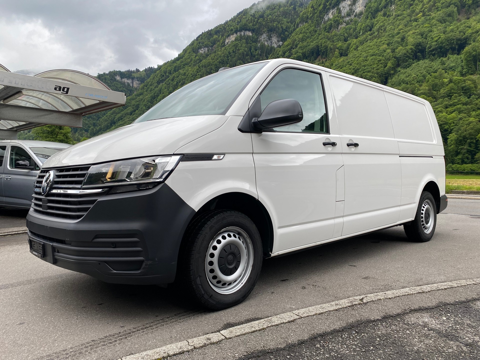 VW T6.1 2.0 TDI 4Motion-image-1