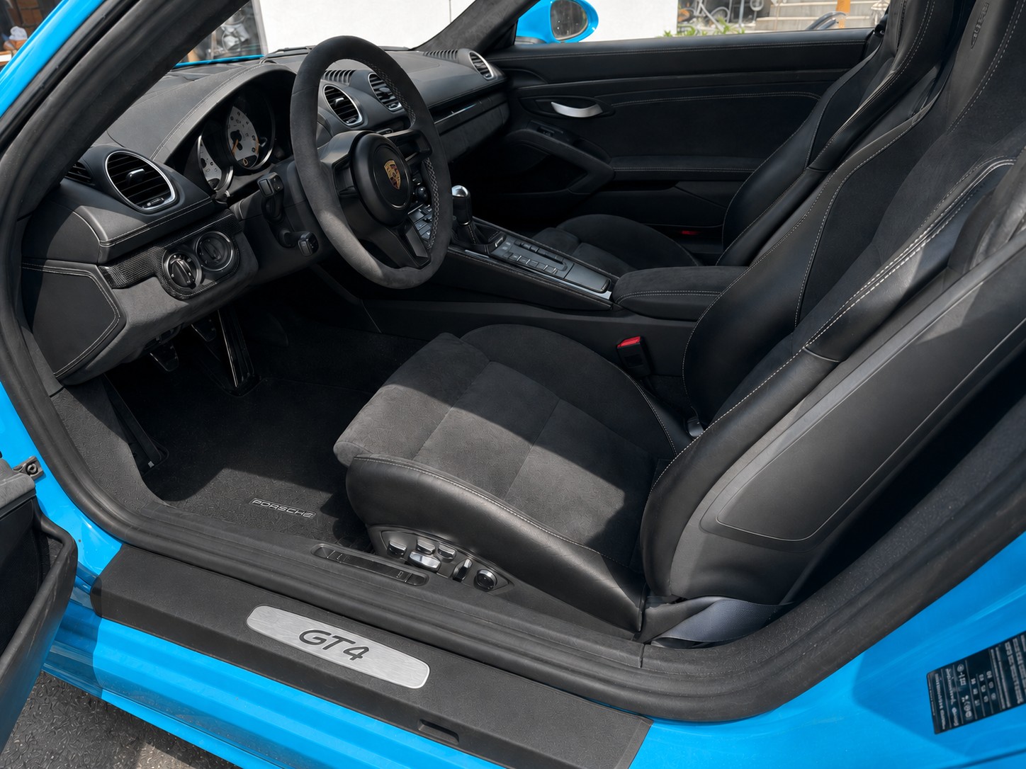 PORSCHE 4.0 GT4-image-5