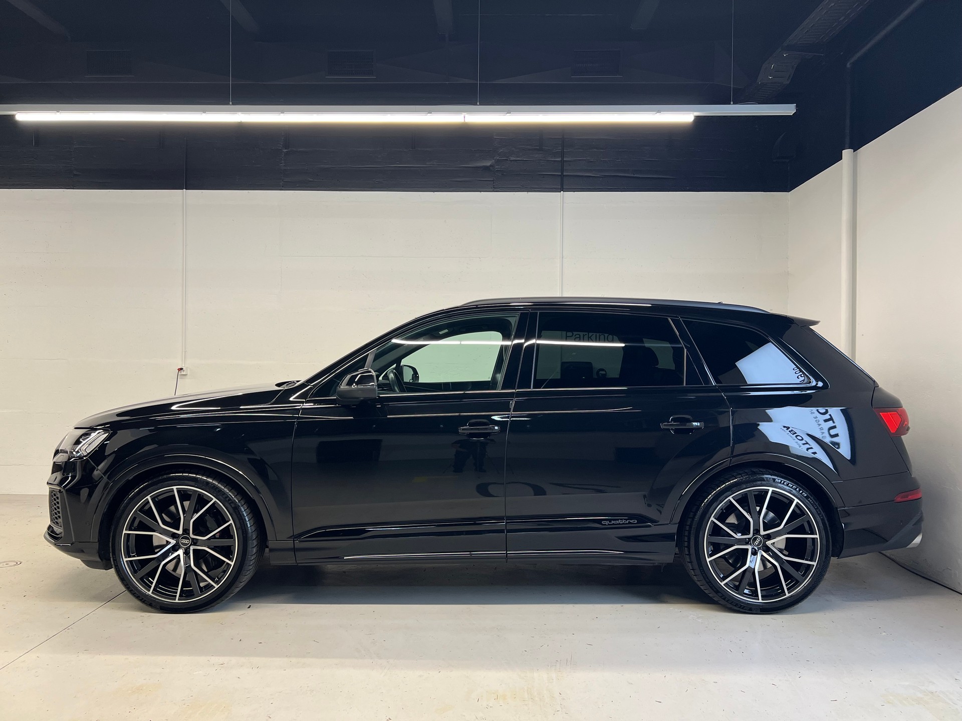 AUDI SQ7 4.0 V8 TFSI quattro T-Tronic-image-7