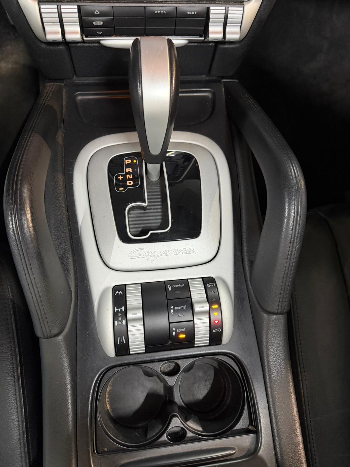 PORSCHE Cayenne S-image-14