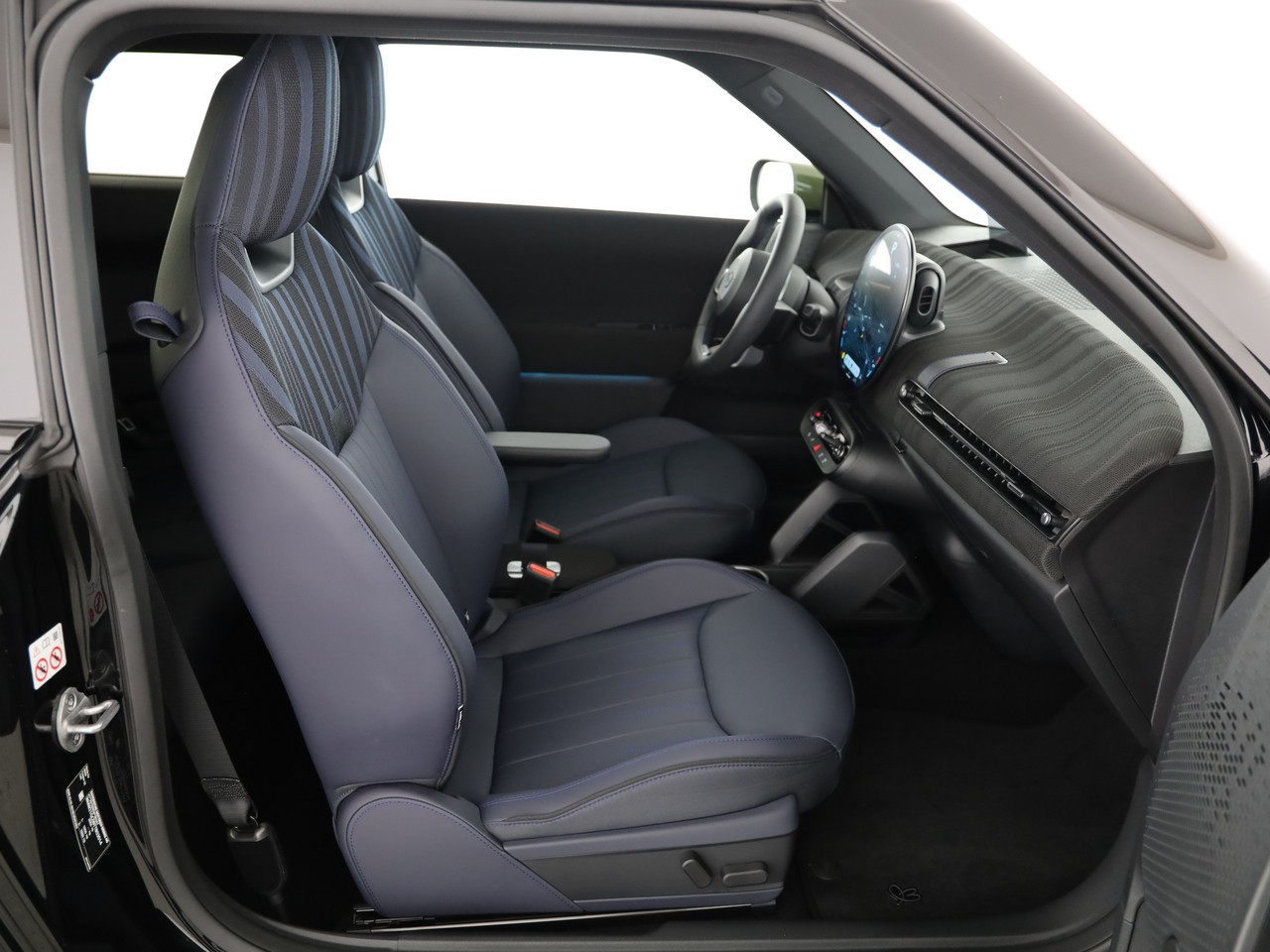 MINI Cooper SE-image-14