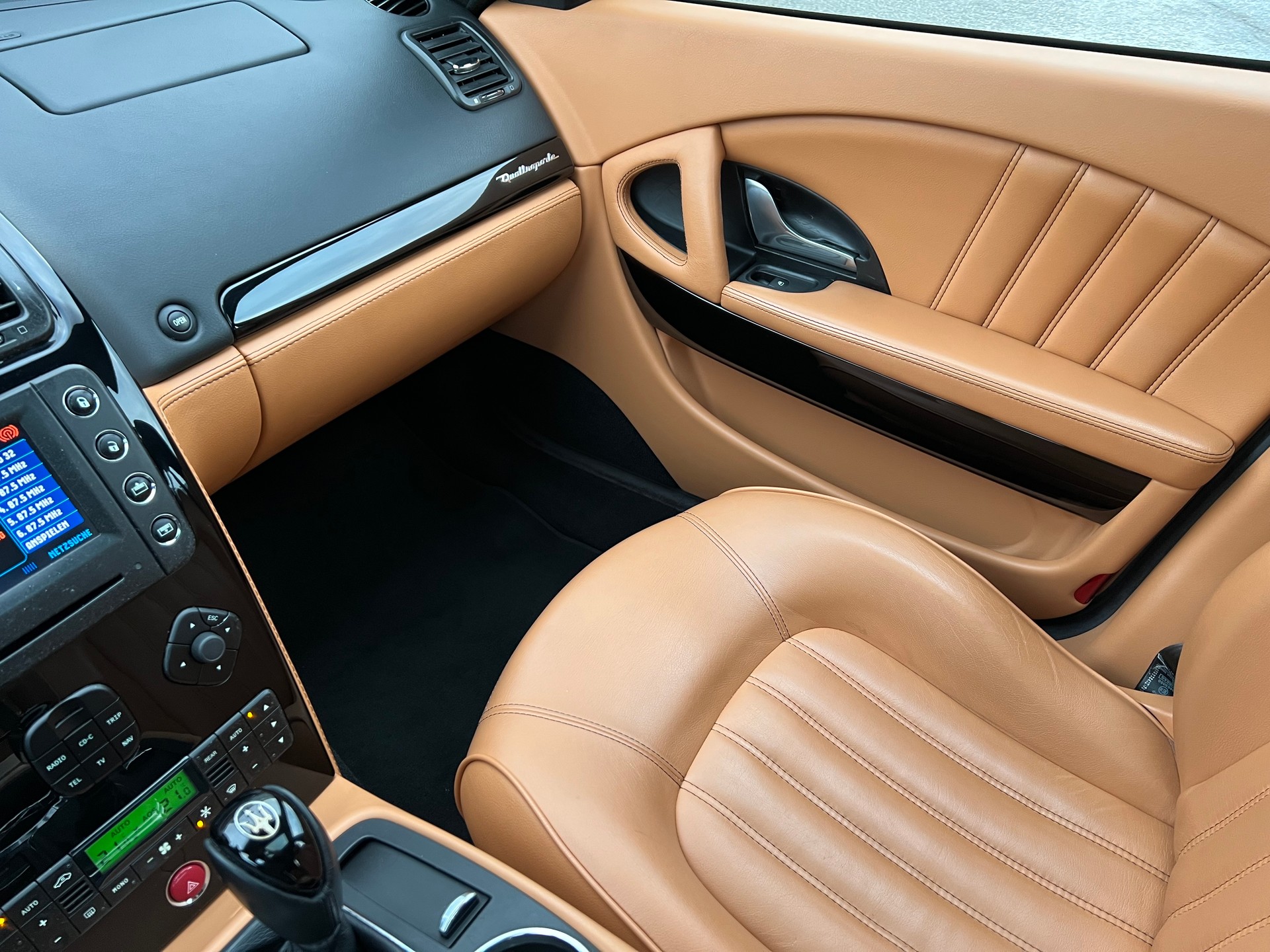 MASERATI Quattroporte 4.2 V8 Sport GT Automatica-image-22