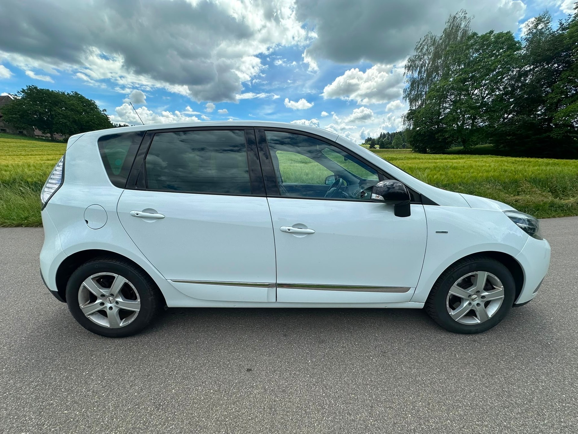 RENAULT Scénic 1.2 16V Turbo Limited-image-6