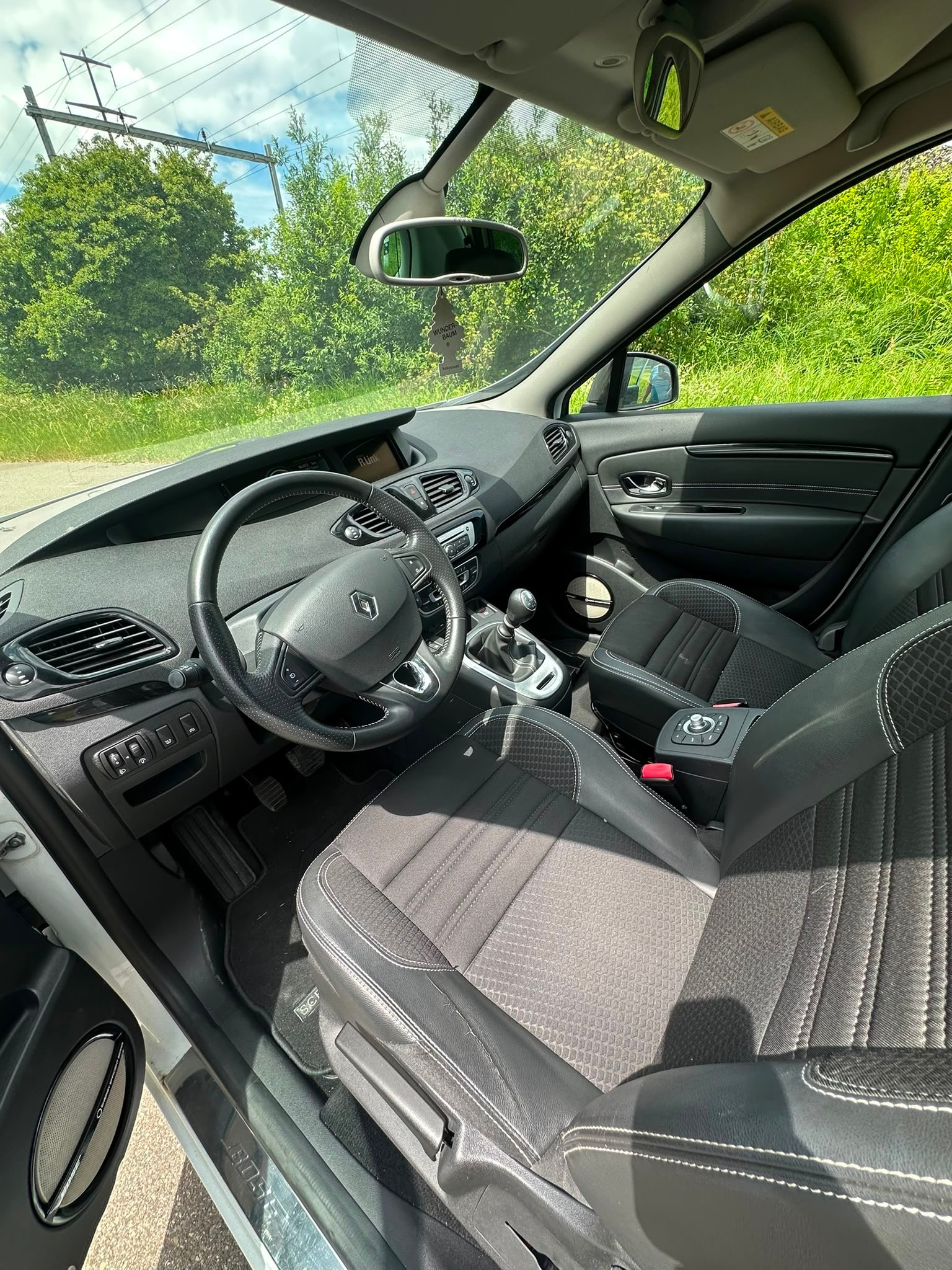 RENAULT Scénic 1.2 16V Turbo Limited-image-11