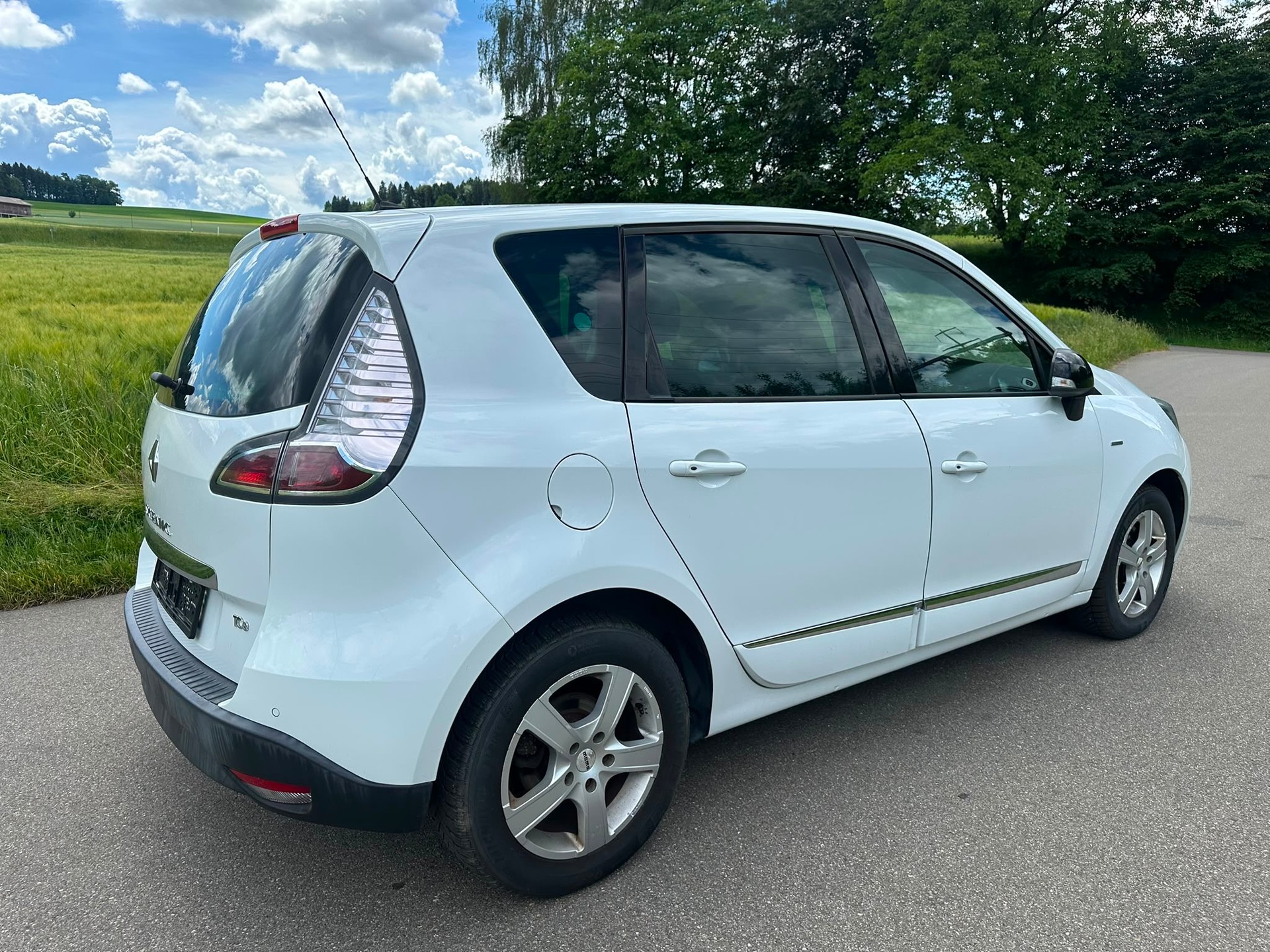 RENAULT Scénic 1.2 16V Turbo Limited-image-4