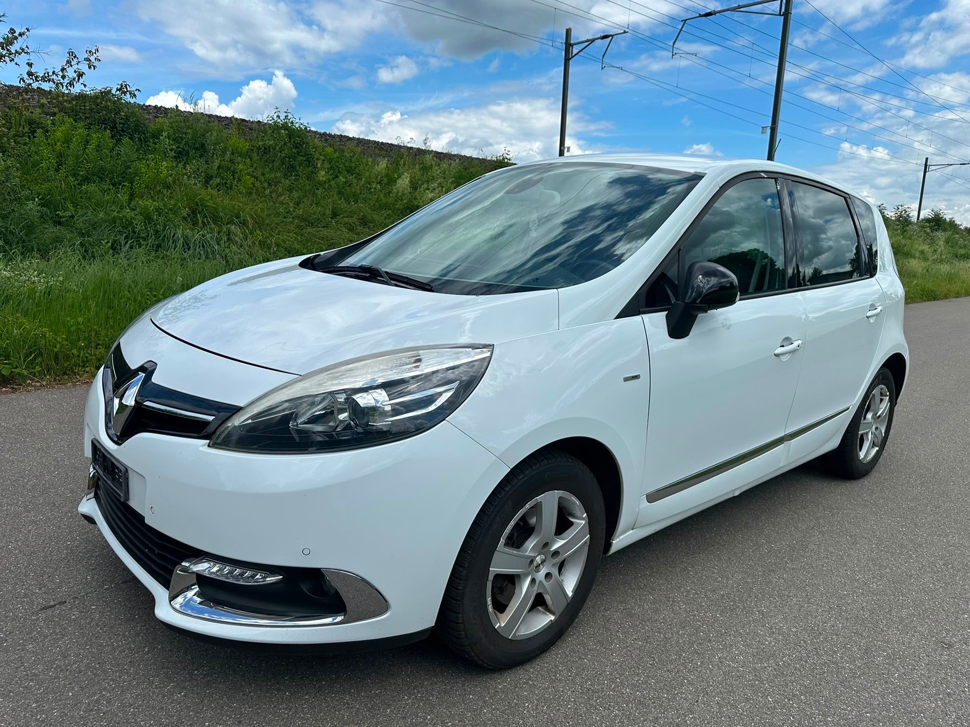 RENAULT Scénic 1.2 16V Turbo Limited-image-1
