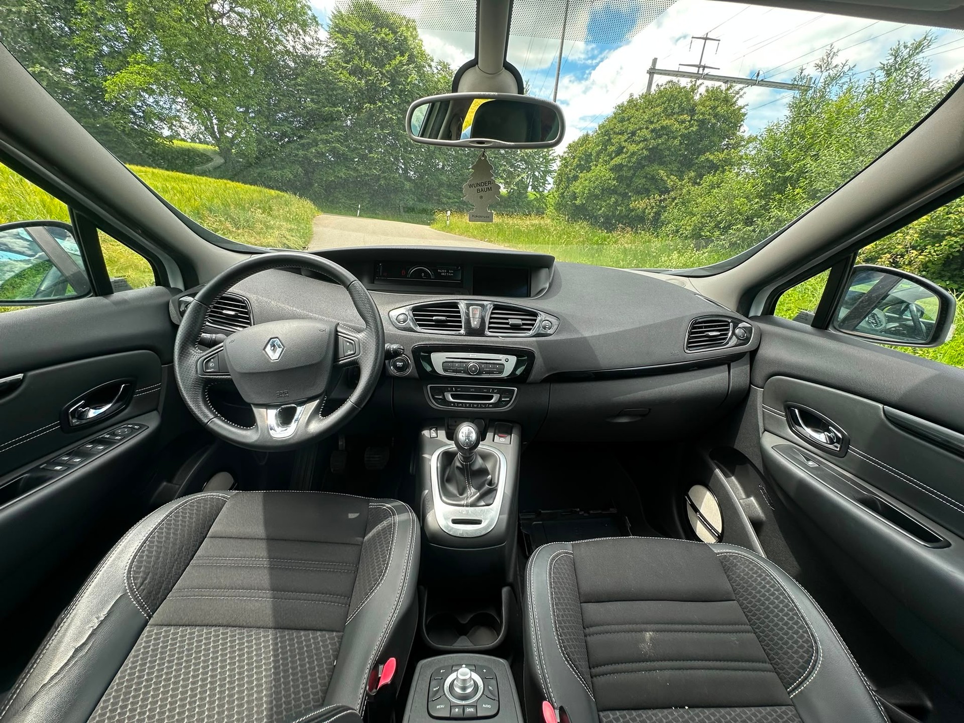 RENAULT Scénic 1.2 16V Turbo Limited-image-10