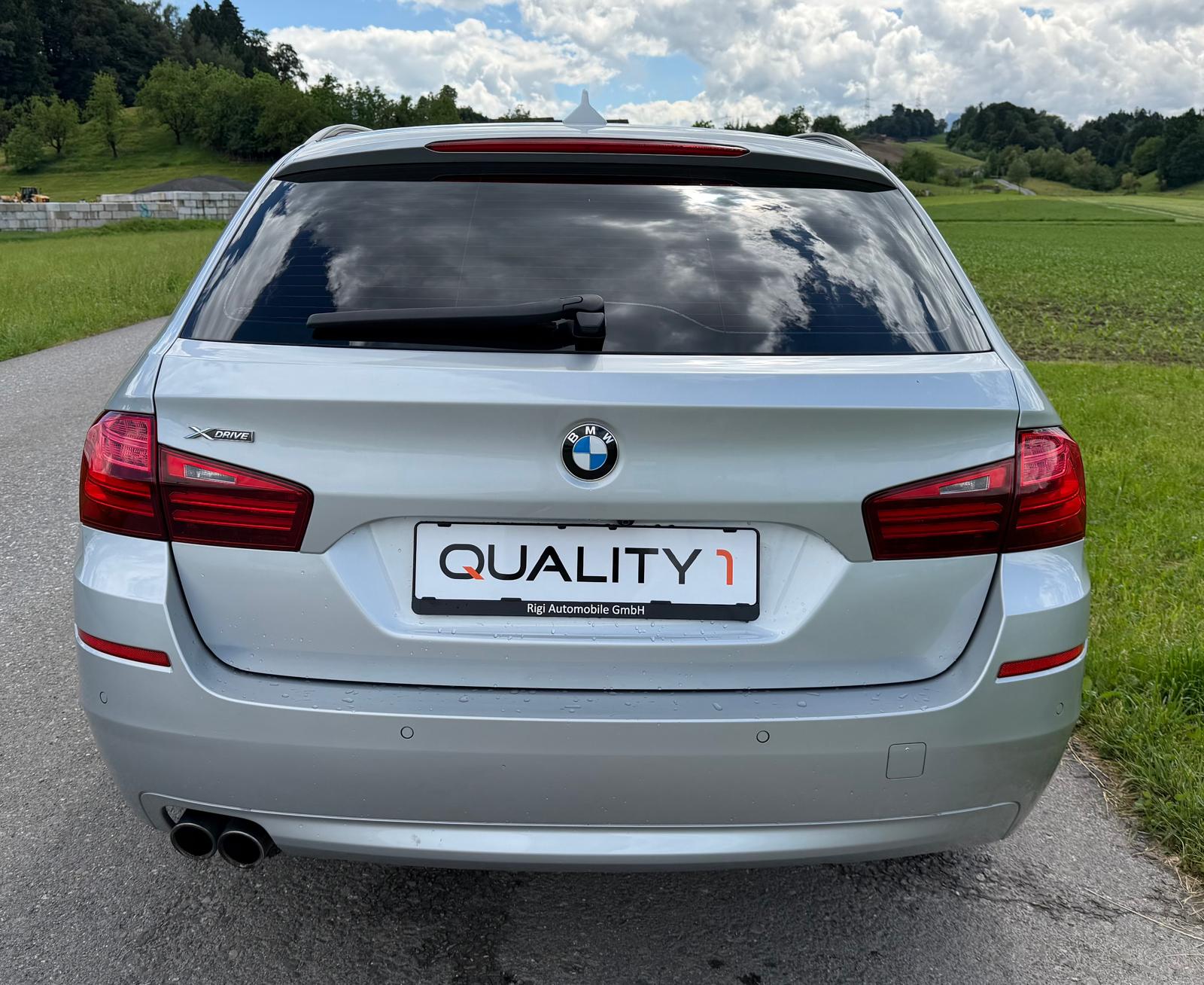 BMW 520d Touring xDrive Steptronic-image-4