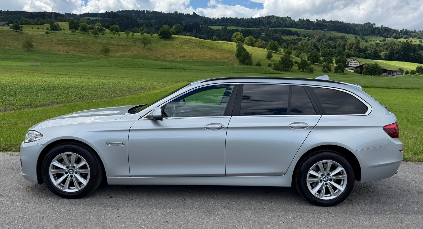 BMW 520d Touring xDrive Steptronic-image-2