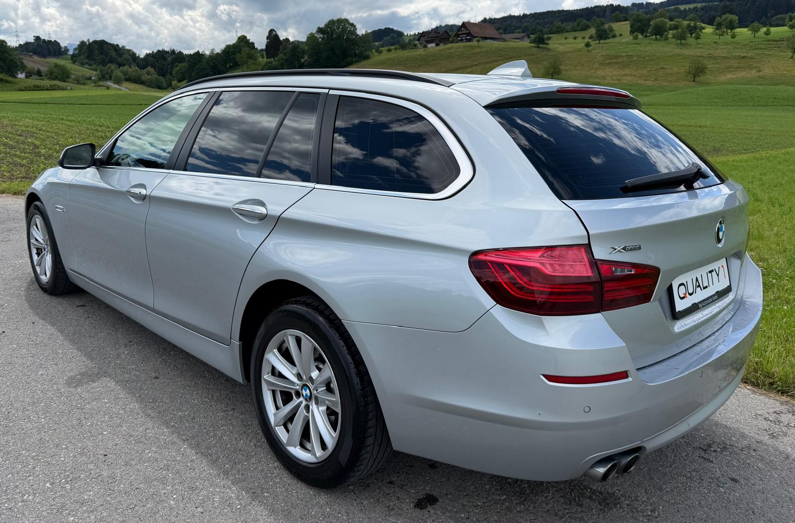 BMW 520d Touring xDrive Steptronic-image-3