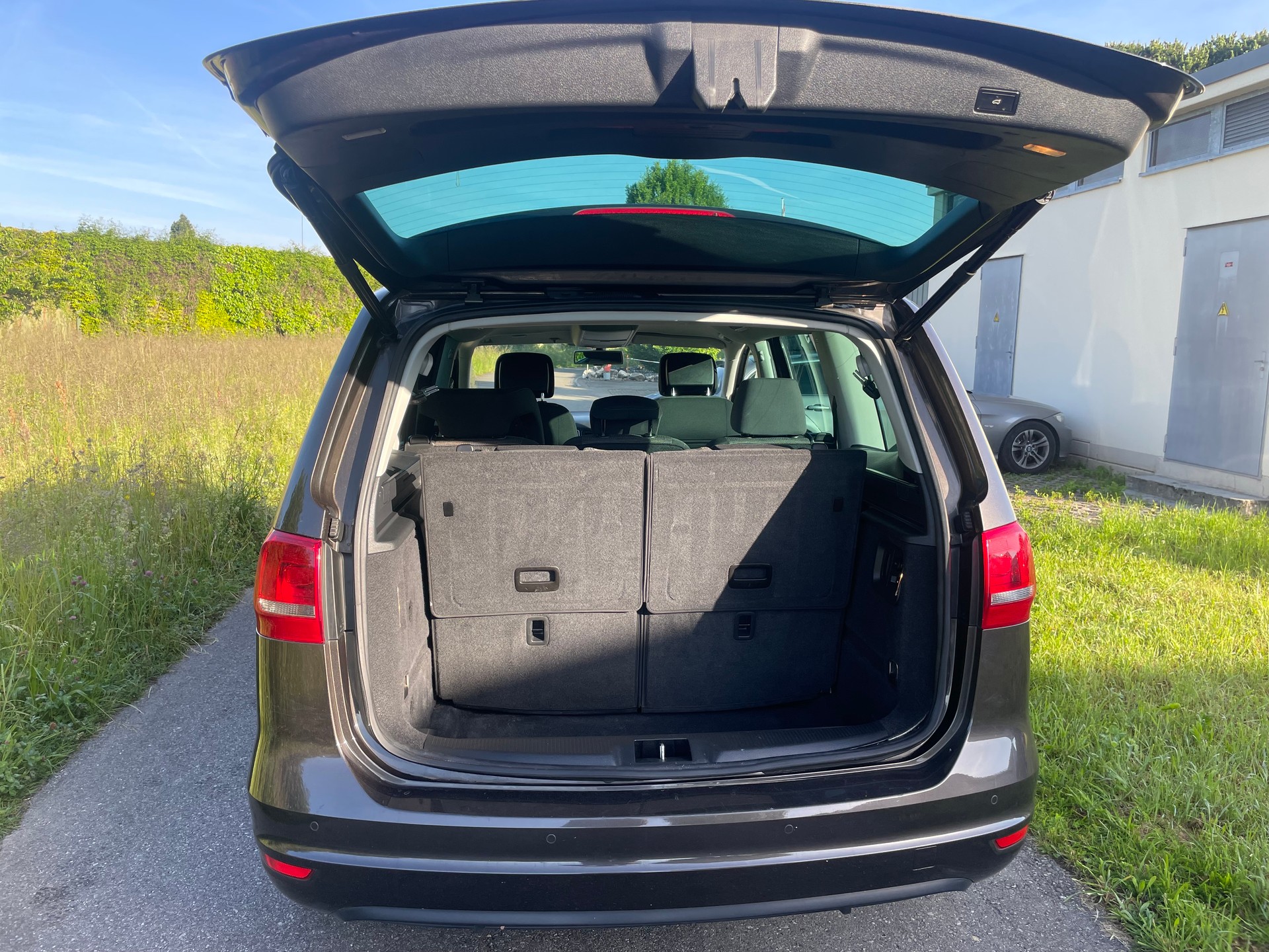 VW Sharan 2.0 TDI BlueMotion Technology 65th Edition-image-10