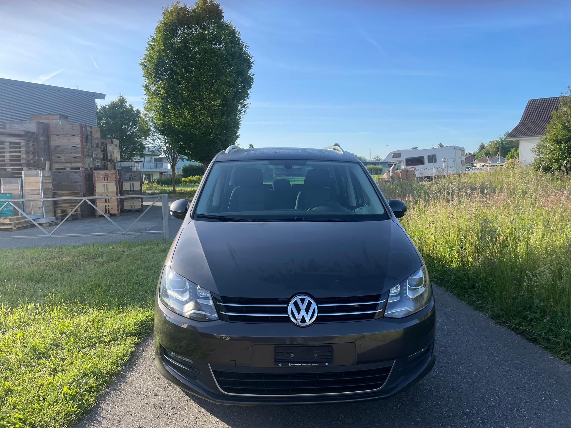 VW Sharan 2.0 TDI BlueMotion Technology 65th Edition-image-2