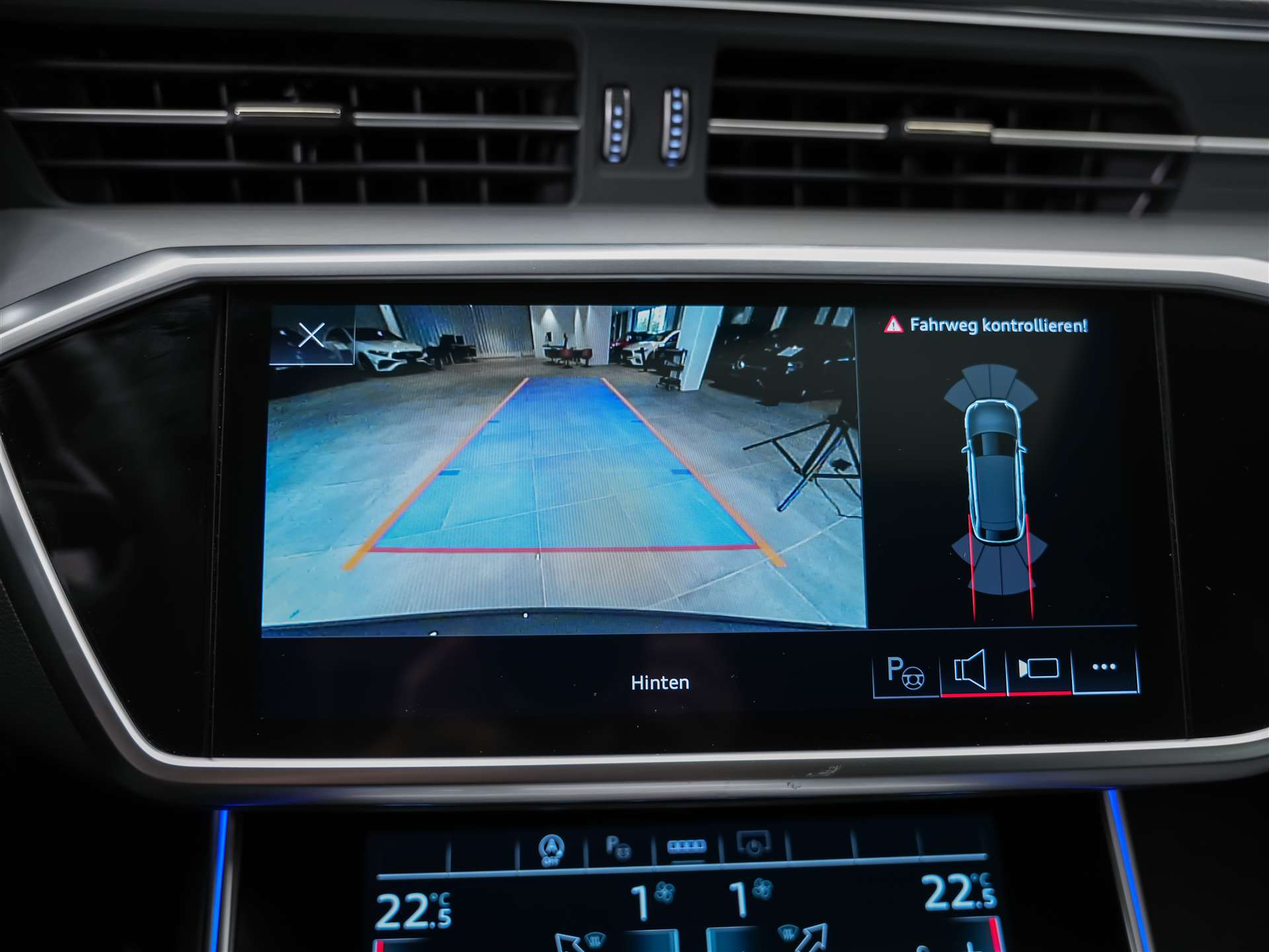AUDI A6 Avant 45 TFSI S-Line advanced S-tronic quattro *Matrix-LED*Panorama*B&O*Ambientebeleuchtung*-image-40