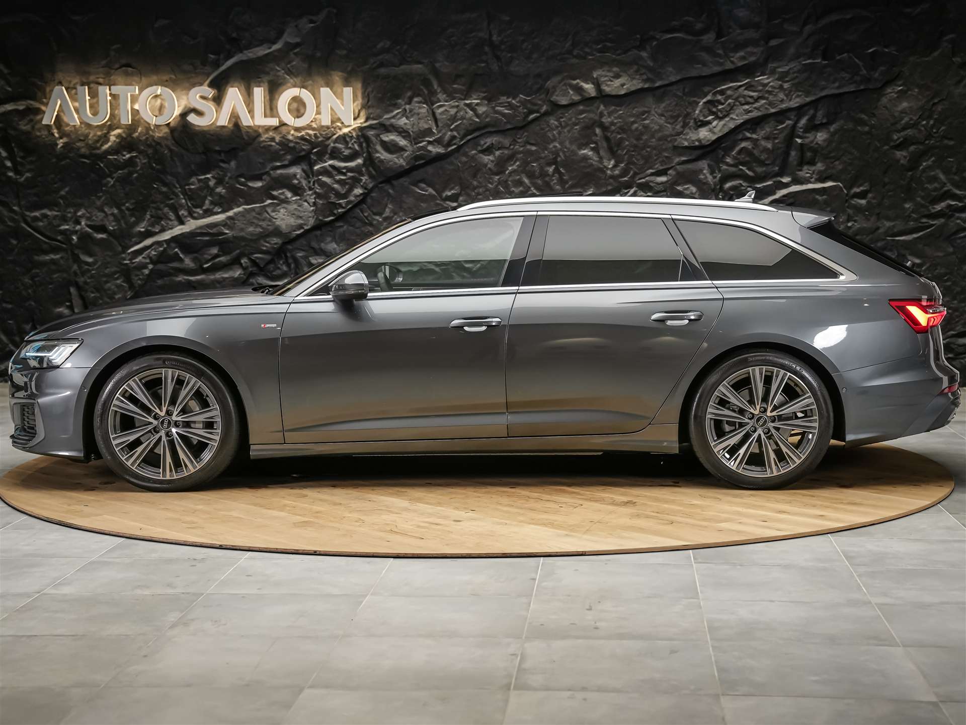 AUDI A6 Avant 45 TFSI S-Line advanced S-tronic quattro *Matrix-LED*Panorama*B&O*Ambientebeleuchtung*-image-1