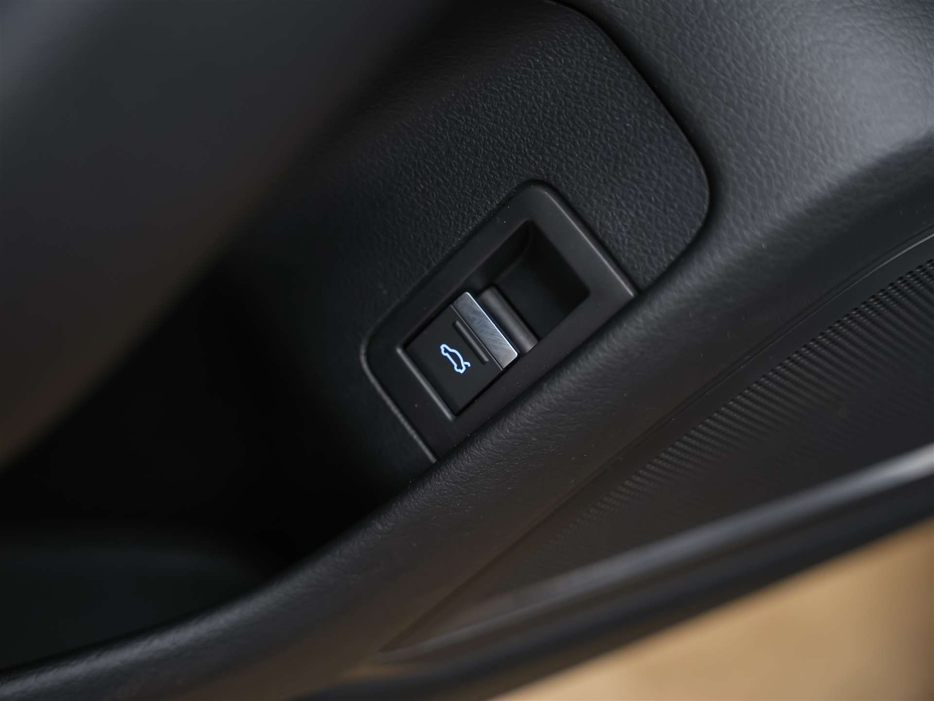 AUDI A6 Avant 45 TFSI S-Line advanced S-tronic quattro *Matrix-LED*Panorama*B&O*Ambientebeleuchtung*-image-27