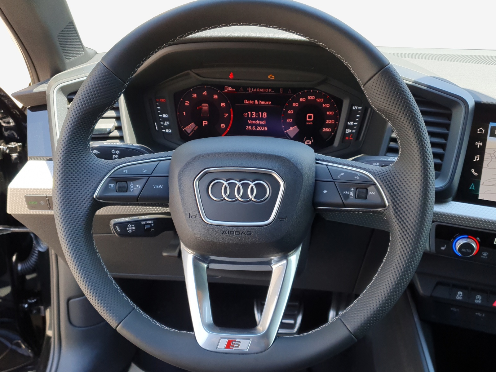 AUDI A1 Sportback 30 TFSI Attraction S-tronic-image-5
