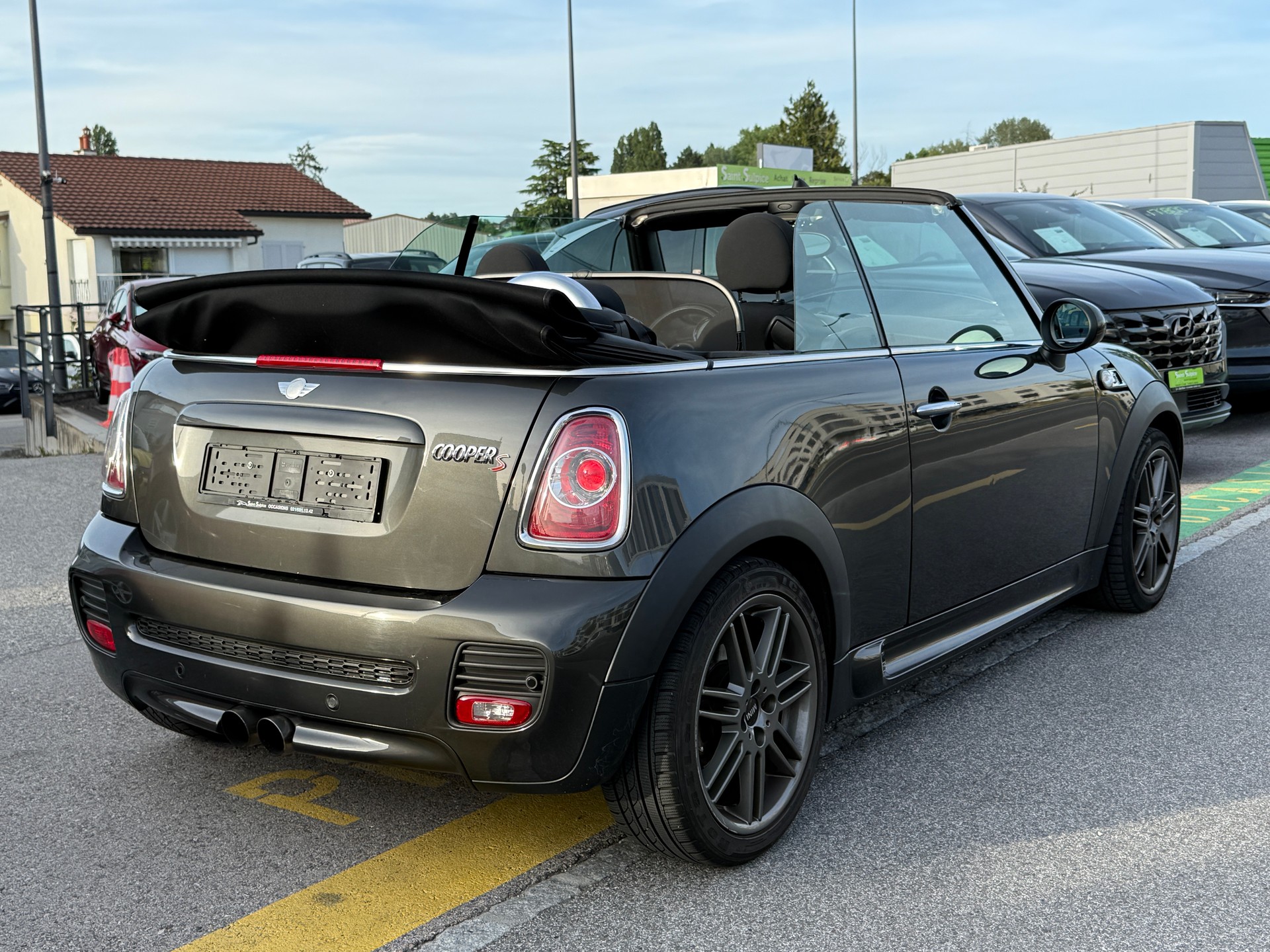 MINI Cooper S Cabriolet-image-19