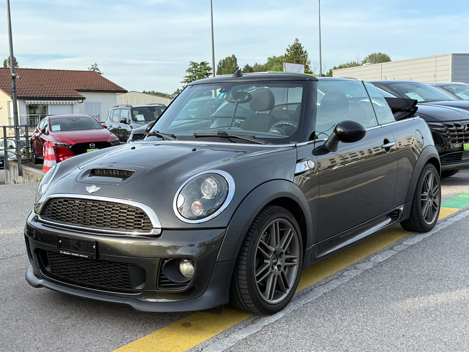 MINI Cooper S Cabriolet-image-11
