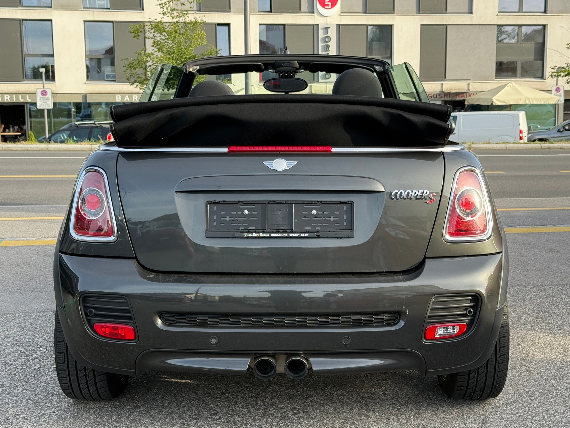 MINI Cooper S Cabriolet-image-13