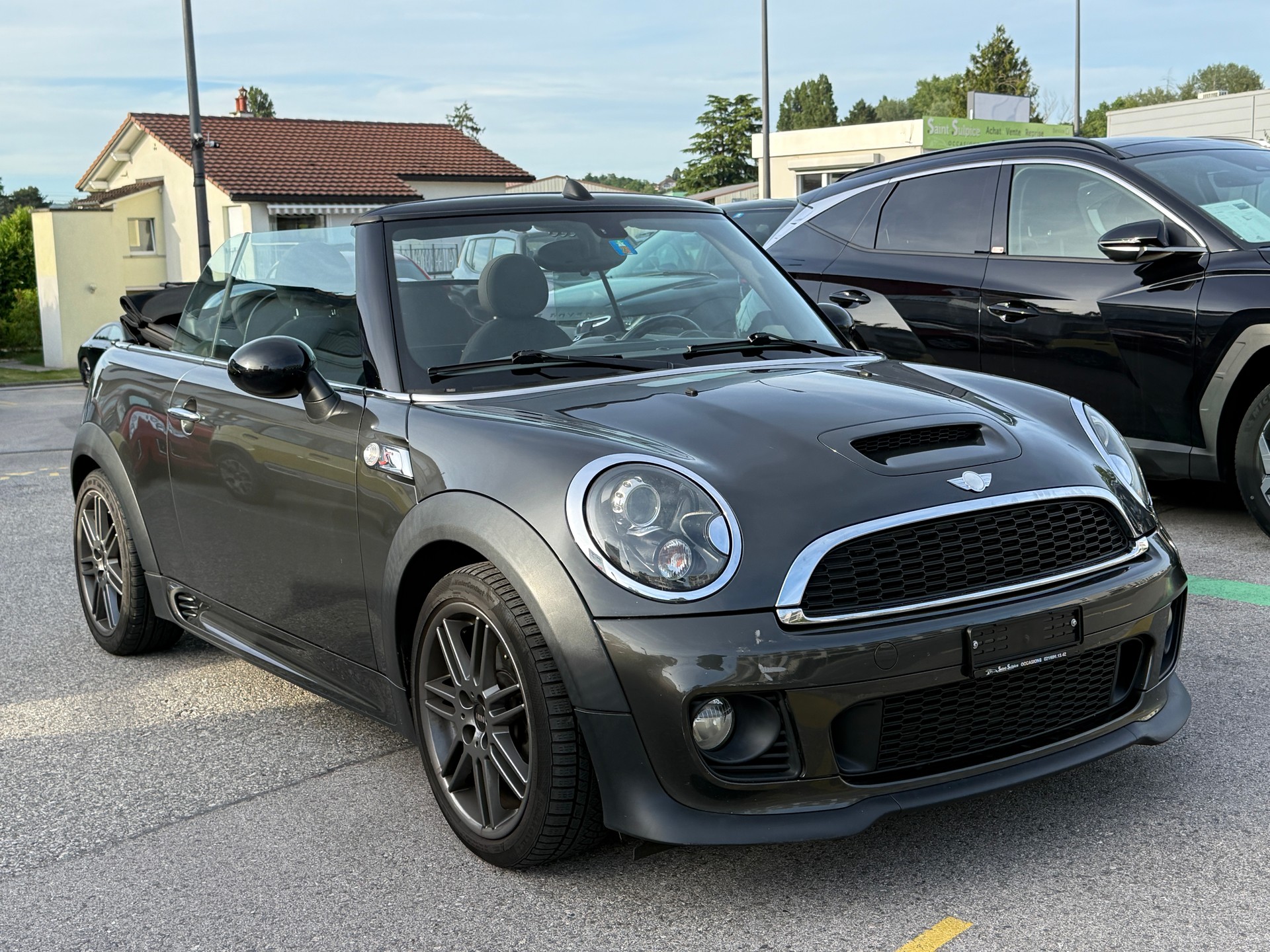 MINI Cooper S Cabriolet-image-2