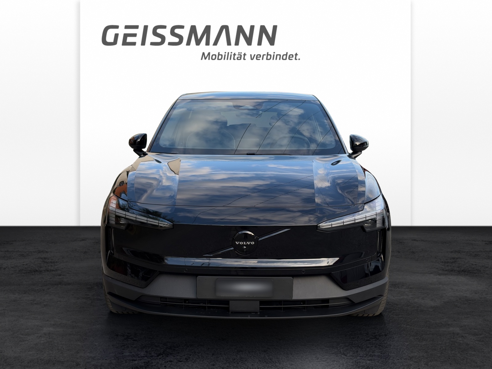VOLVO EX30 E60 Twin Ultra Performance Sw. Black Ed. AWD-image-4