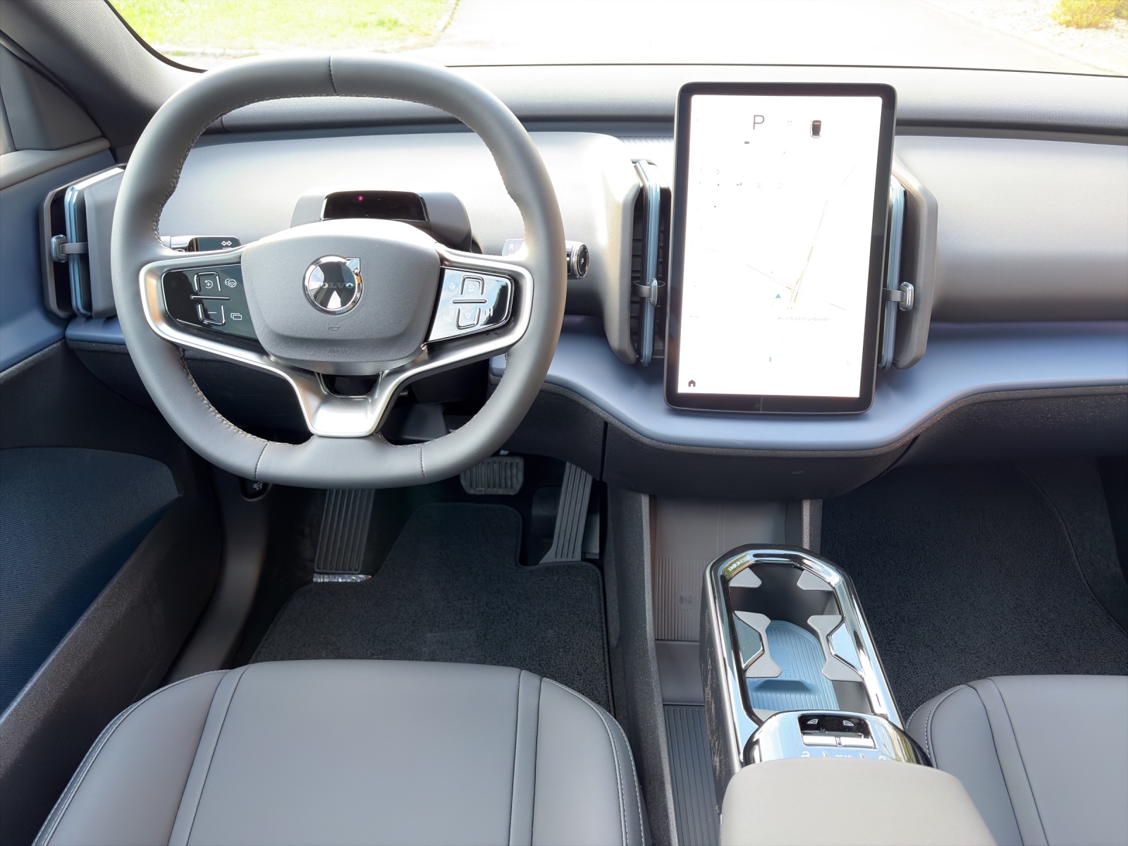 VOLVO EX30 E60 Twin Ultra Performance Sw. Black Ed. AWD-image-8