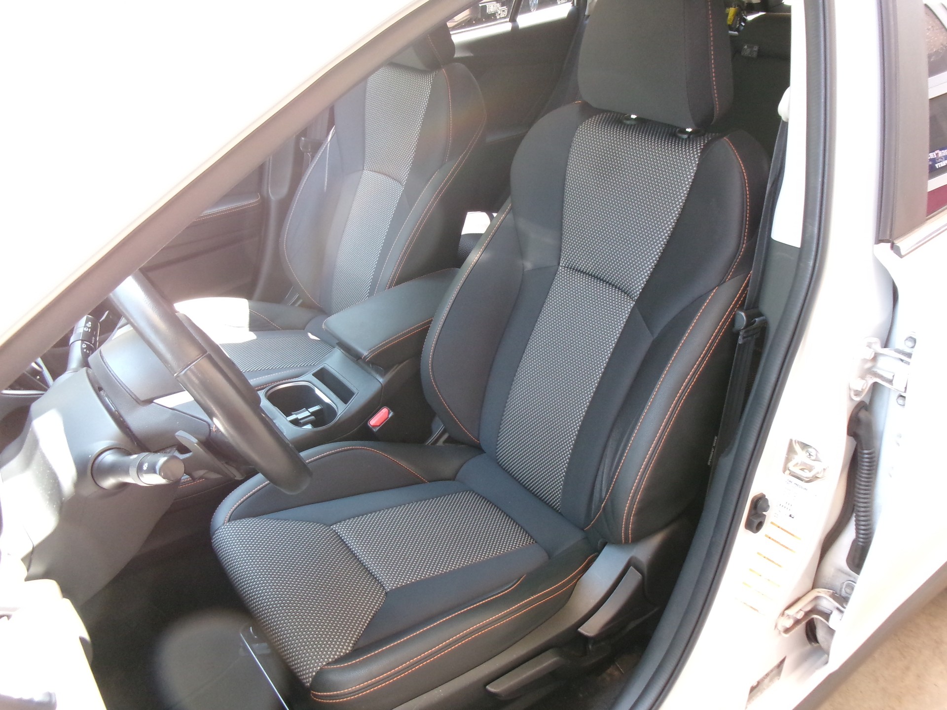 SUBARU XV 2.0 Swiss AWD Lineartronic-image-3